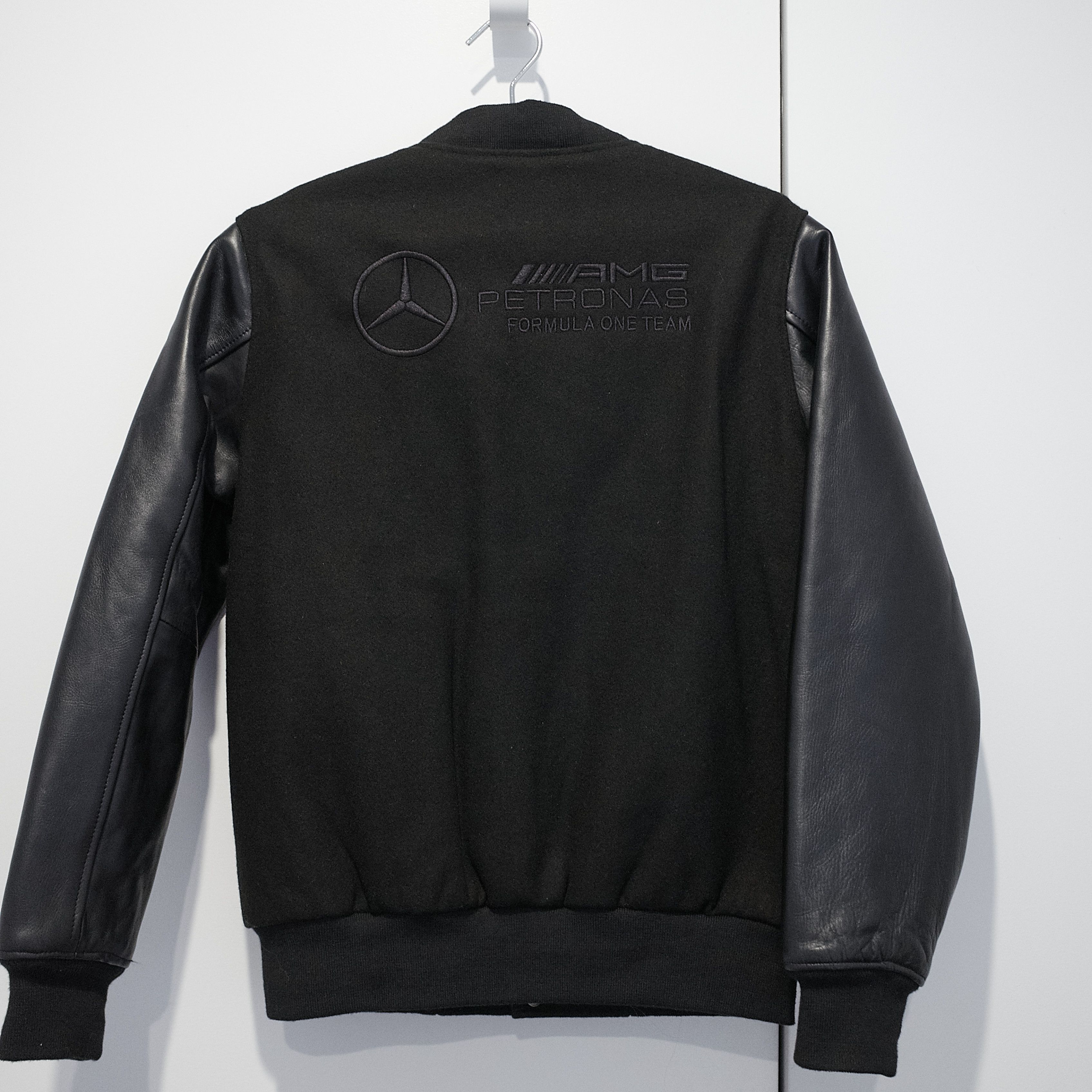 Mercedes-Benz Mercedes F1 Letterman Jacket Size US S / EU 44-46 / 1 - 2 Thumbnail