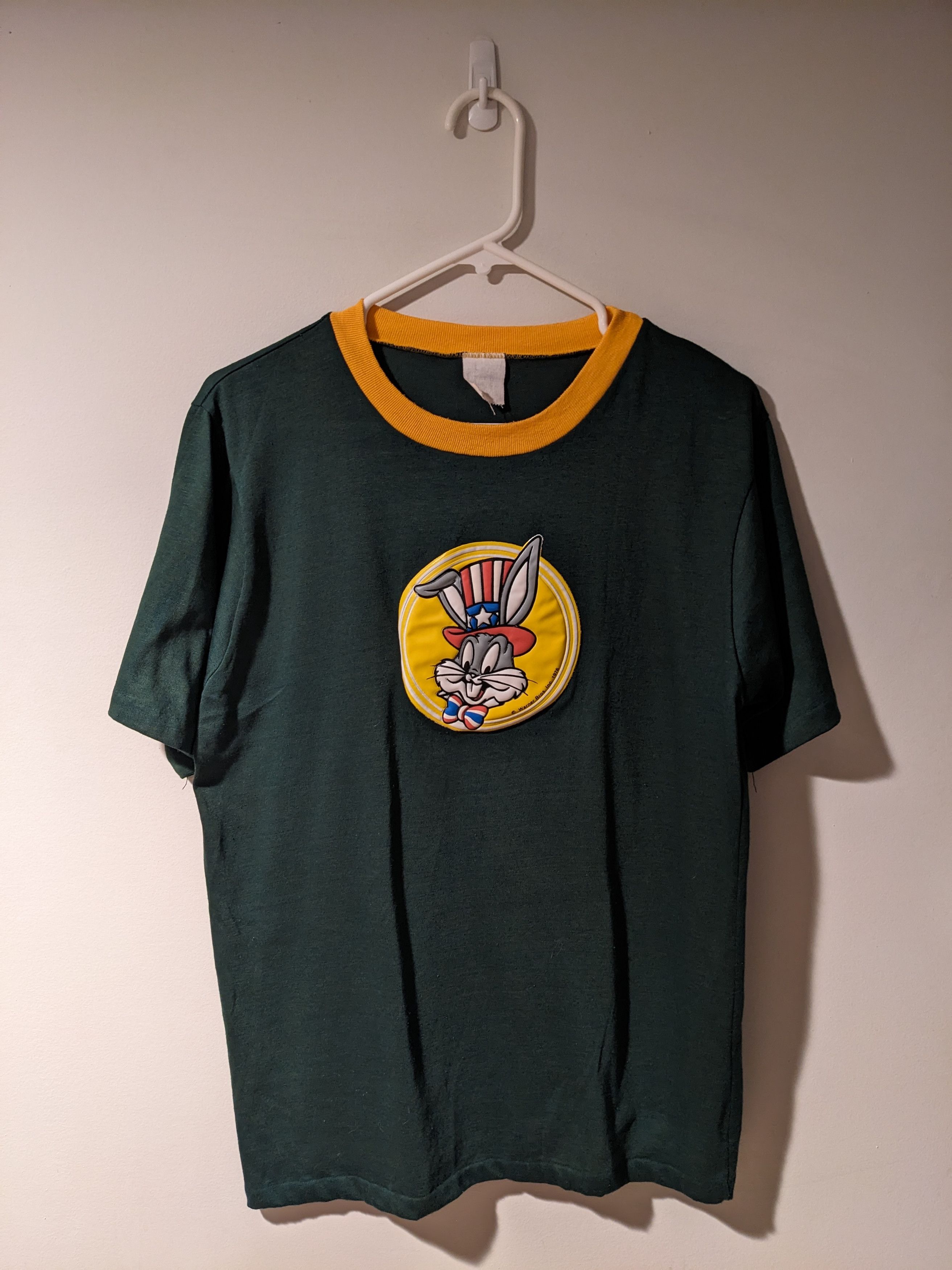 Cartoon Network × Vintage Vintage 1976 Bugs Bunny 3-D Badge Green Medium T-Shirt Size US M / EU 48-50 / 2 - 1 Thumbnail