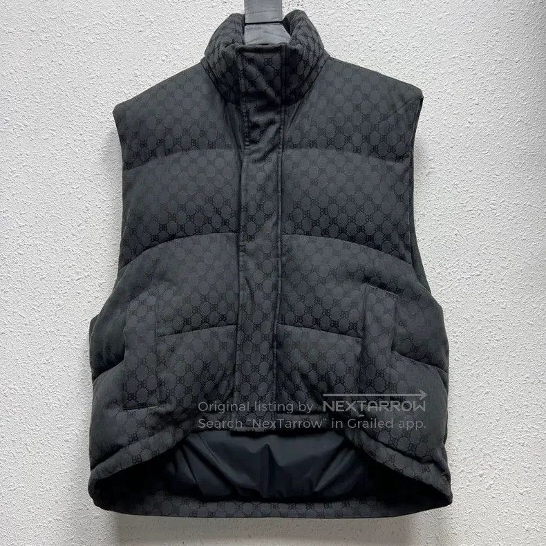 Balenciaga Balenciaga Monogram Full Print Down Vest - Black Size XS / US 0-2 / IT 36-38 - 1 Thumbnail