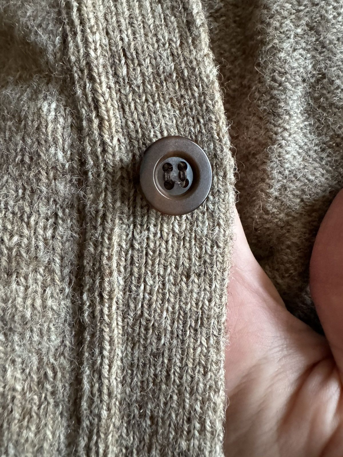 Alan Paine Alan Paine vintage 80s wool beige cardigan buttons Size US S / EU 44-46 / 1 - 5 Thumbnail
