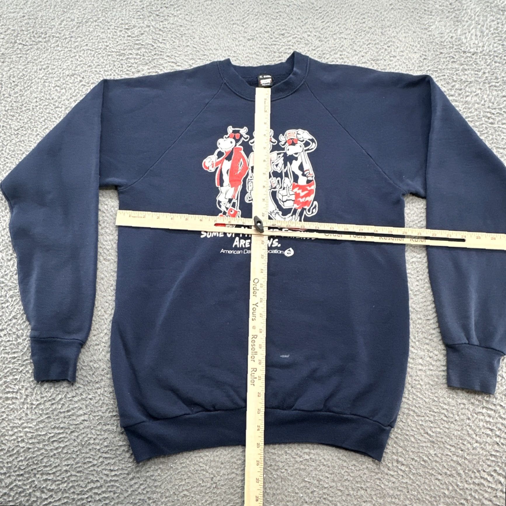 Vintage VINTAGE Some Of My Best Friends Are Cows American Dairy Association Sweatshirt XL Blue Mens Crew Neck Pullover 50/50 Cotton Polyester Screen Stars Size US XL / EU 56 / 4 - 7 Thumbnail