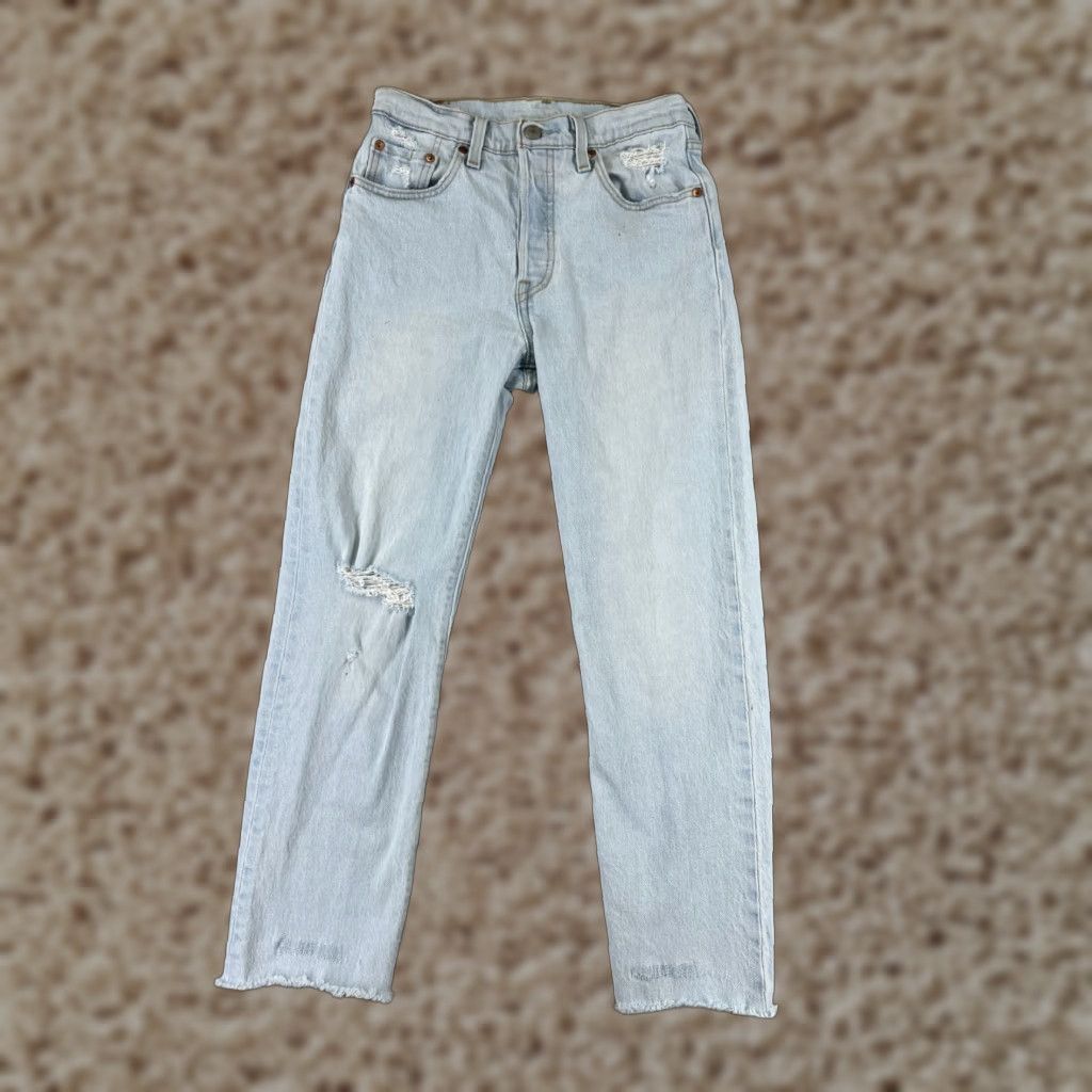 VINTAGE Levis Jeans 501 XX Blue Denim Slim Regular 25 24x24 Button Fly Men Apparel 5-Pocket Design Jeans