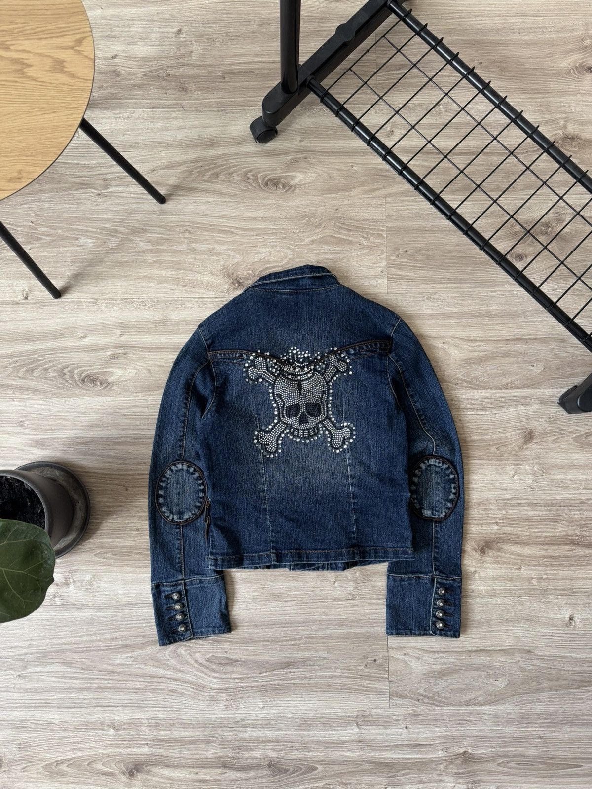Guess Vintage Y2K Guess Skull Big Logo Denim Jacket Size L / US 10 / IT 46 - 1 Thumbnail