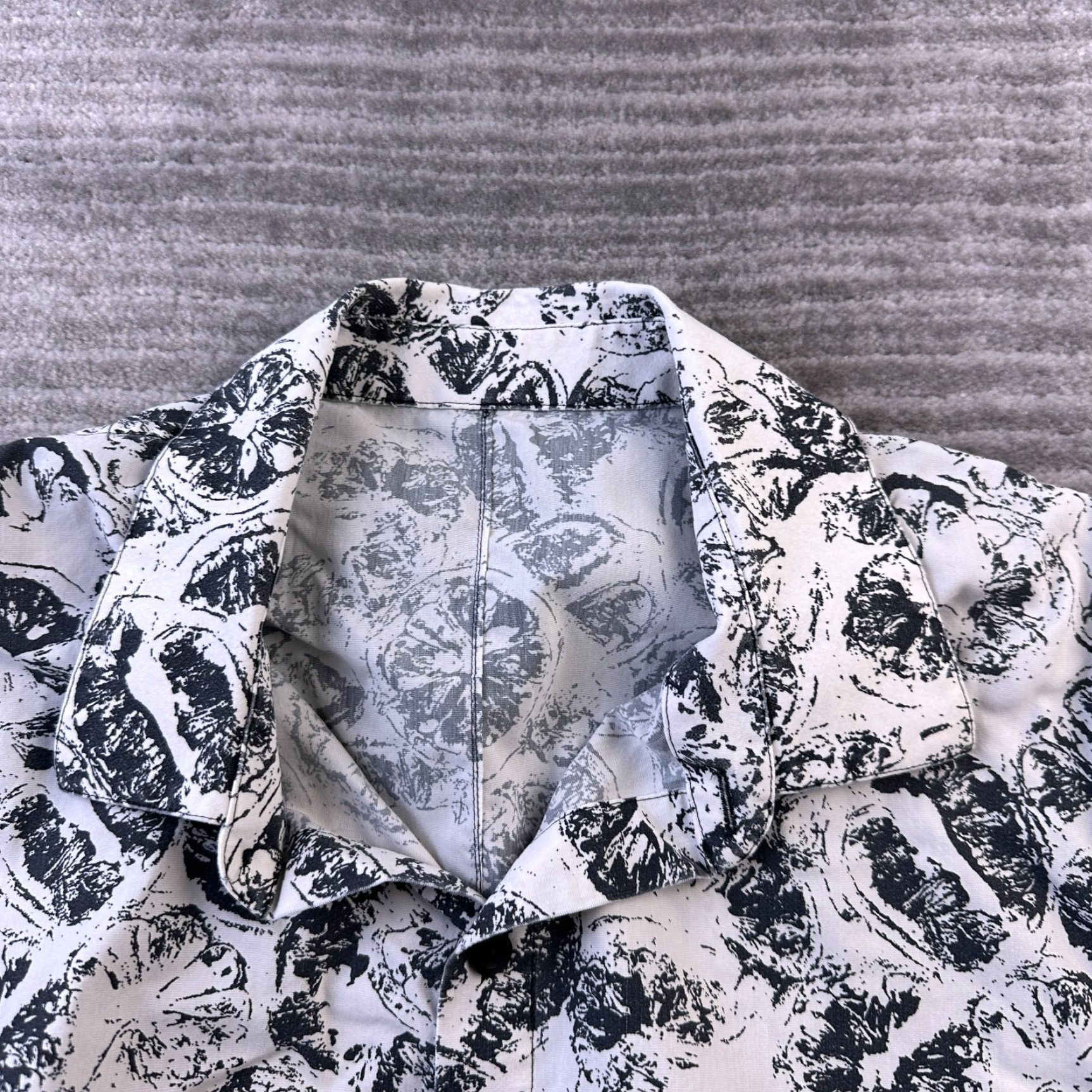 Lululemon Lululemon Shirt Mens Small Button-Up Short Sleeve Black Geometric Cotton Polyester Casual Business Mens Size US S / EU 44-46 / 1 - 5 Thumbnail