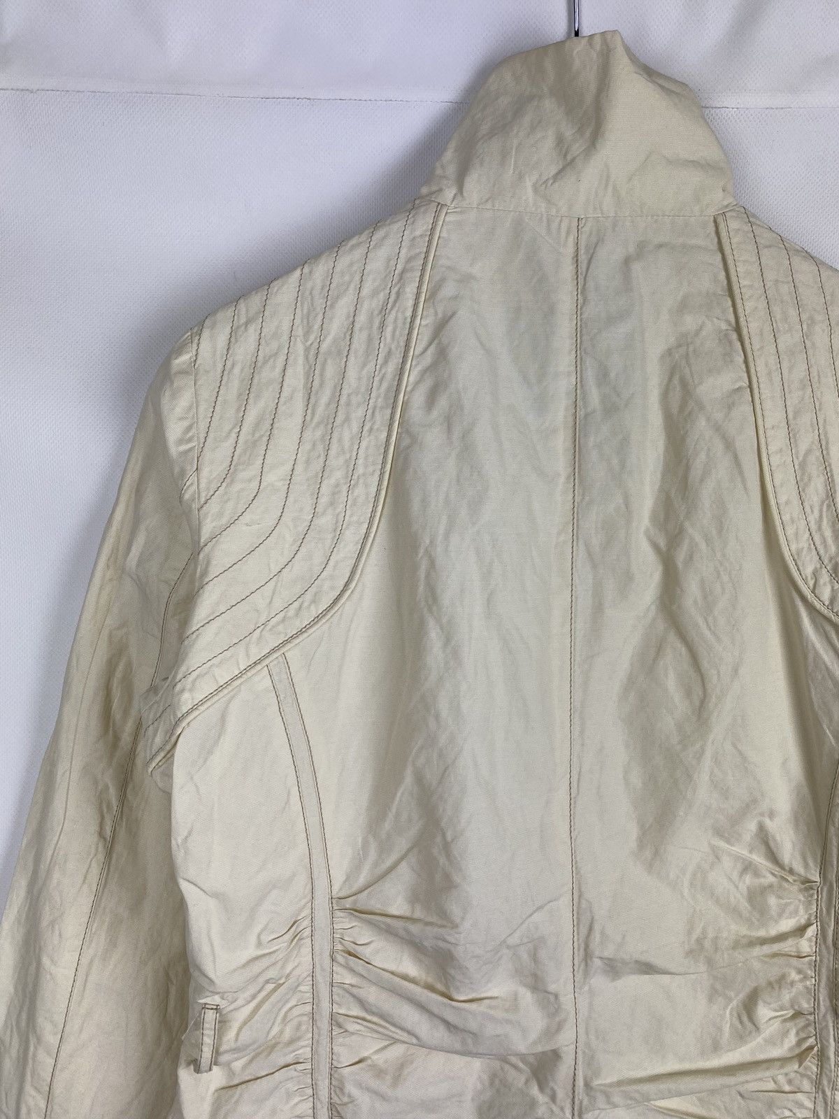 Moncler Moncler vintage ladies full zip jacket size 3 beige Size S / US 4 / IT 40 - 19 Thumbnail