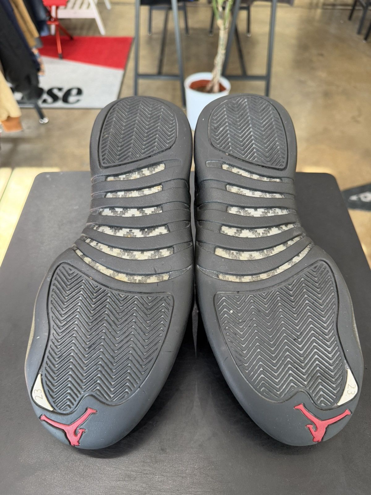 Jordan Brand Air Jordan 12 Low Black Patent Size 10 (2011) Size US 10 / EU 43 - 9 Thumbnail