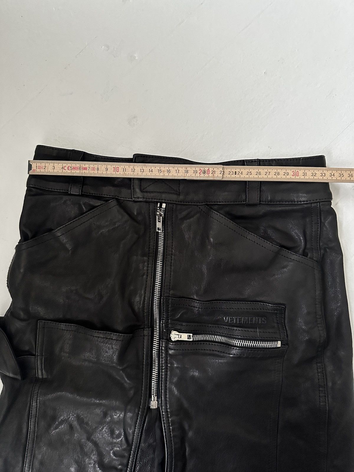 Vetements RARE Vetements 2018 Leather Cargo Skirt/Belt Bag Size 26" / US 2 / IT 38 - 12 Thumbnail