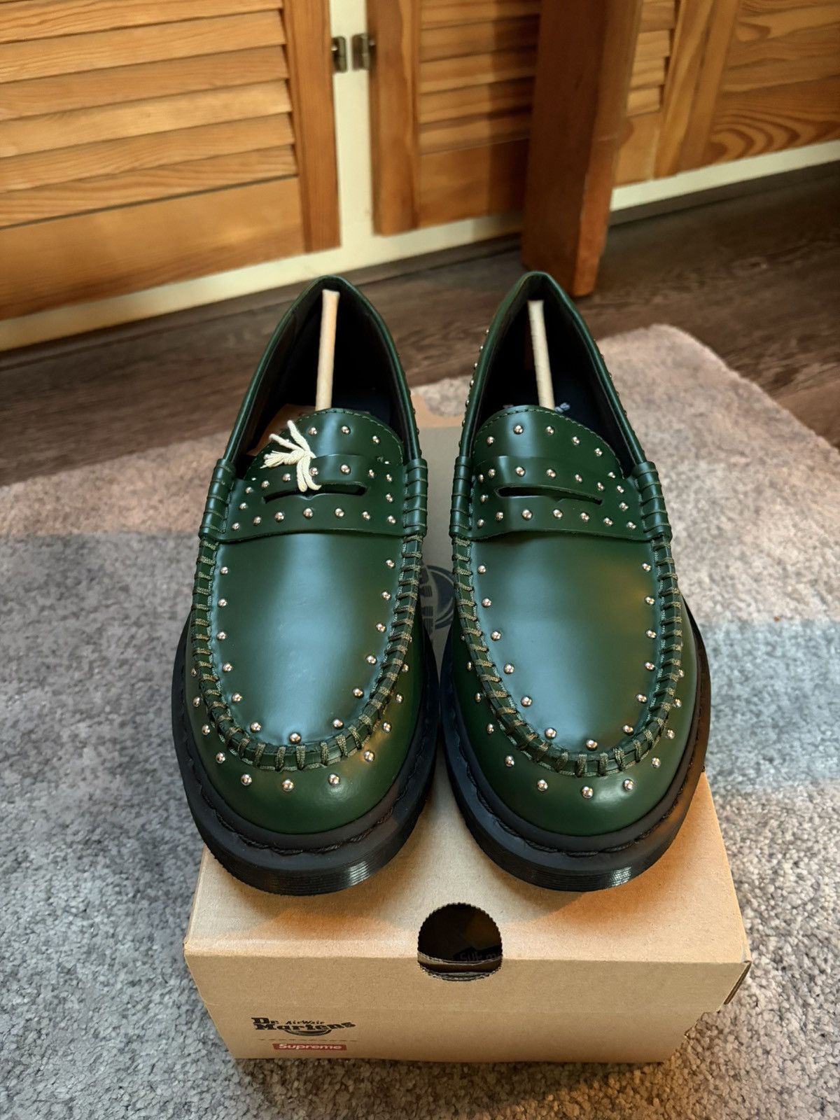 Dr. Martens × Supreme Supreme Dr. Martens Studded Penton Loafer Green Size US 8 / EU 41 - 2 Thumbnail