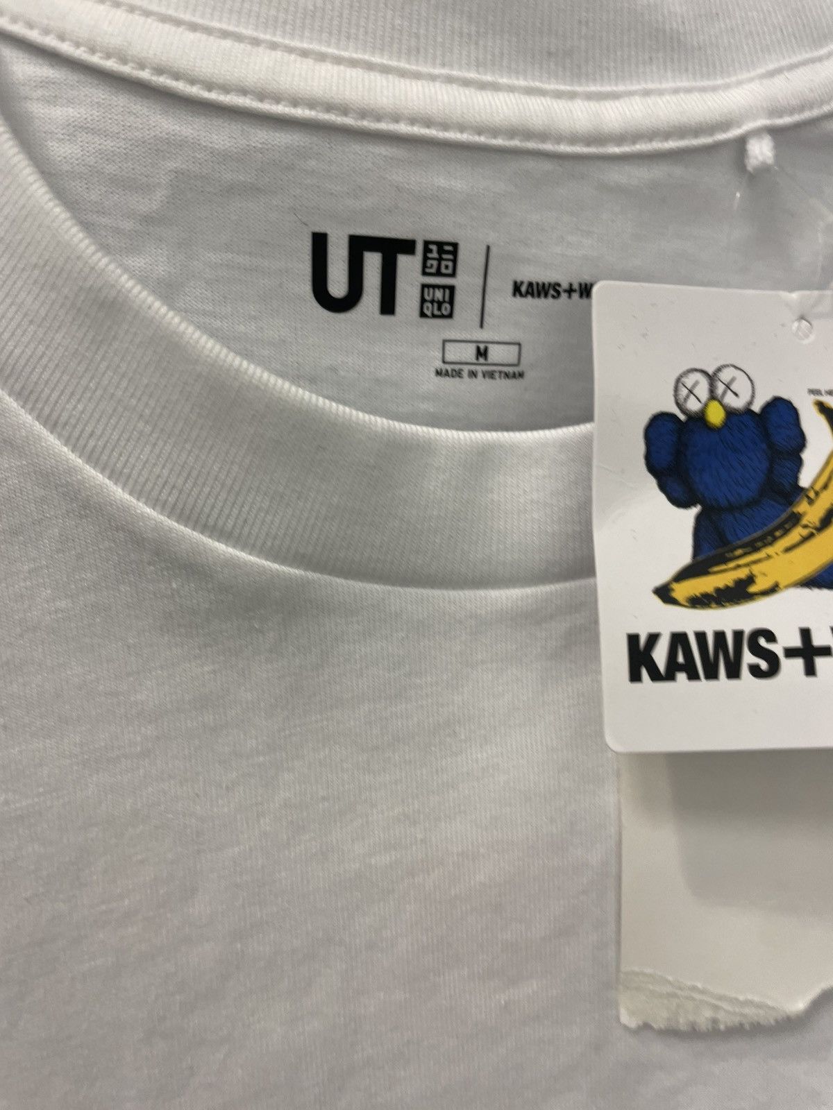 Andy Warhol × Kaws × Uniqlo Kaws x Warhol Smooch T Shirt Size US M / EU 48-50 / 2 - 2 Thumbnail