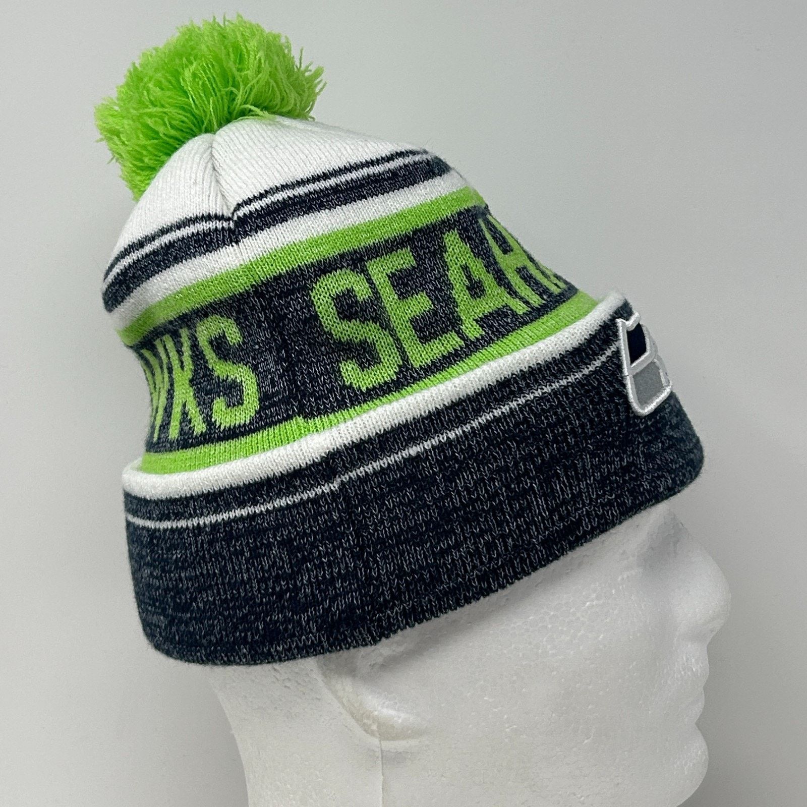 New Era Seattle Seahawks Cuffed Pom Pom Beanie Toque Winter Hat NFL Size ONE SIZE - 7 Thumbnail
