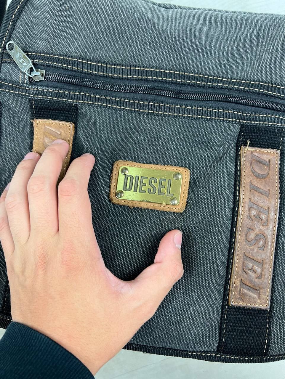 Diesel Vintage Diesel Messenger Shoulders Bag Leather Logo Size ONE SIZE - 4 Thumbnail