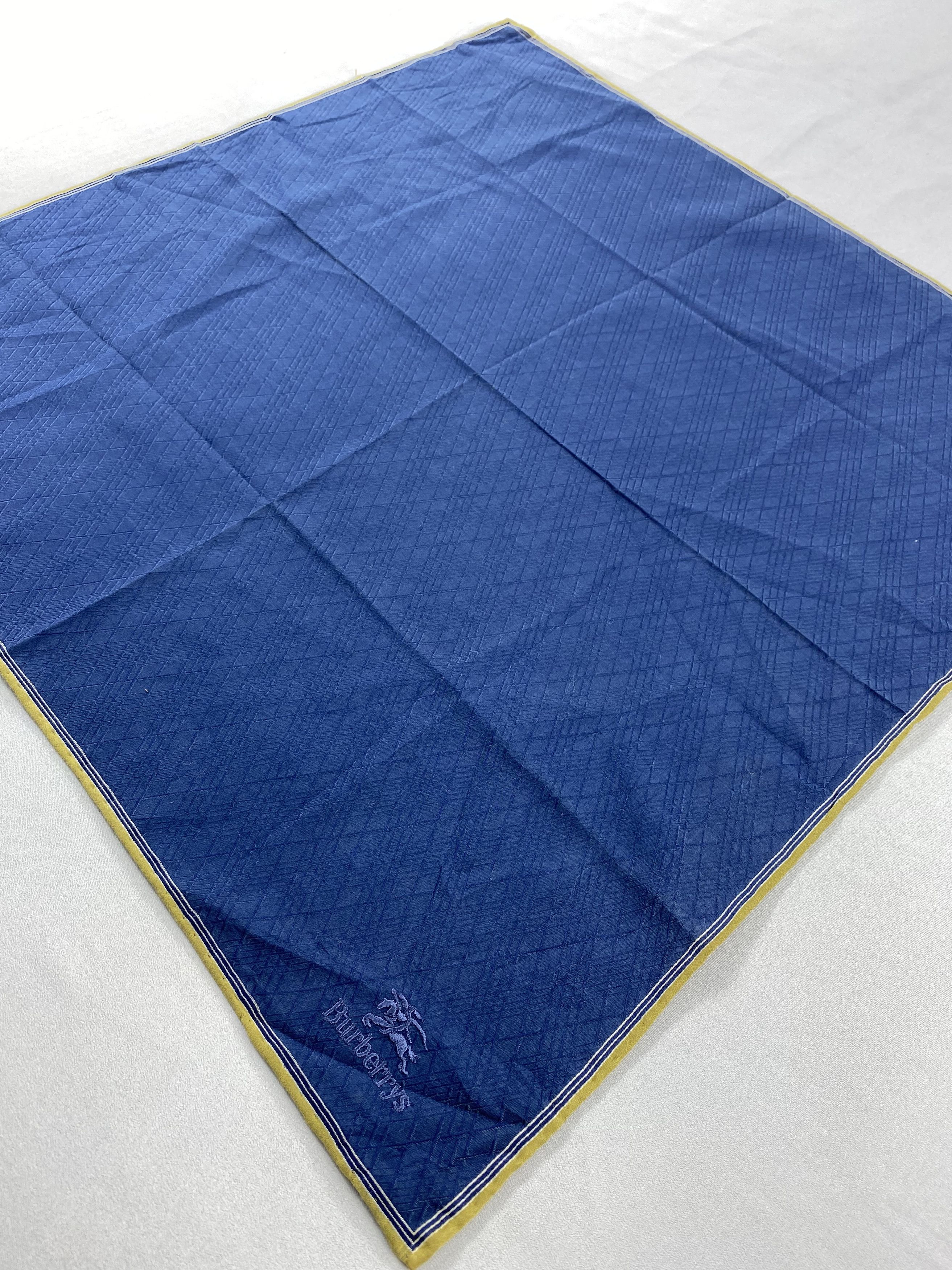 Burberry Burberry Handkerchief / Bandana / Neckerchief Size ONE SIZE - 4 Thumbnail