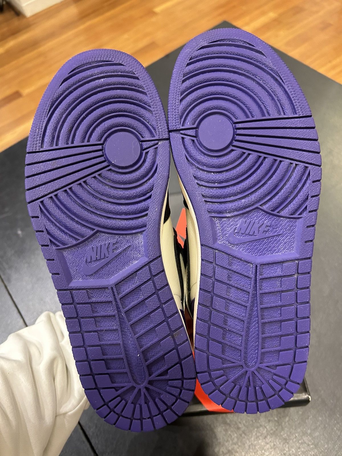 Jordan Brand Jordan 1 Retro ‘Court Purple’ Size US 10 / EU 43 - 5 Thumbnail