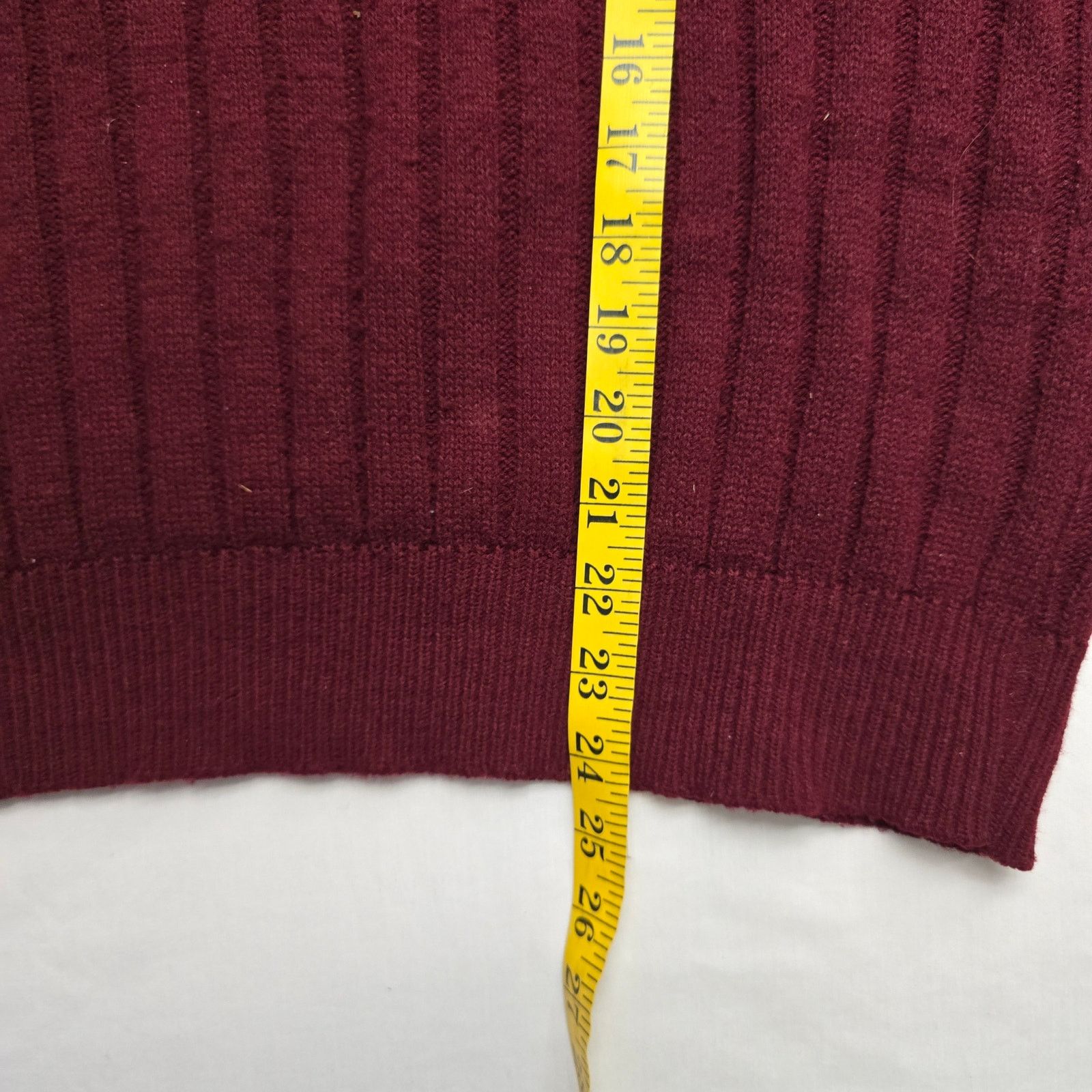 London Fog × Vintage Vintage London Fog Sweater Vest Large V Neck Acrylic Maroon Size US L / EU 52-54 / 3 - 8 Thumbnail