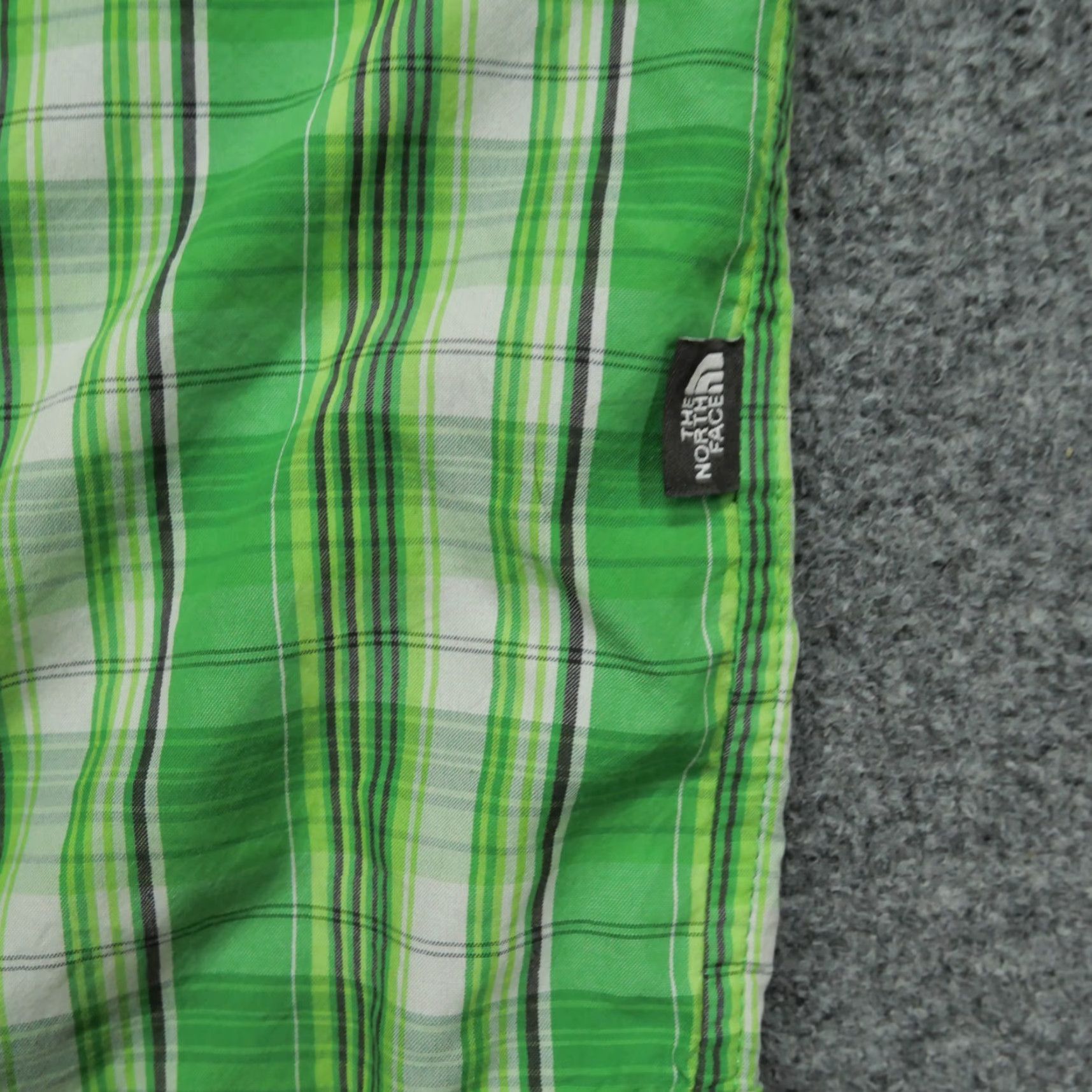 The North Face The North Face Shirt Mens M Green Plaid Button-Up Casual Shirt Size US M / EU 48-50 / 2 - 2 Thumbnail