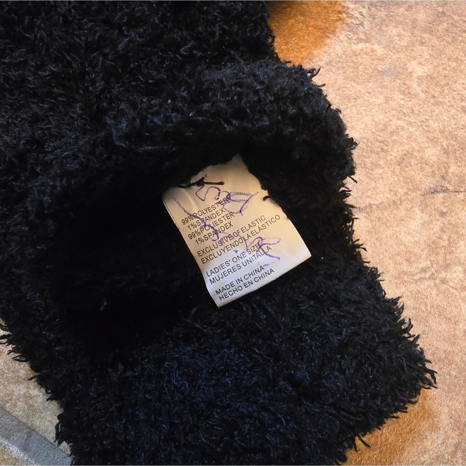 Other Black Extra Fuzzy Winter Glove Size ONE SIZE - 4 Thumbnail