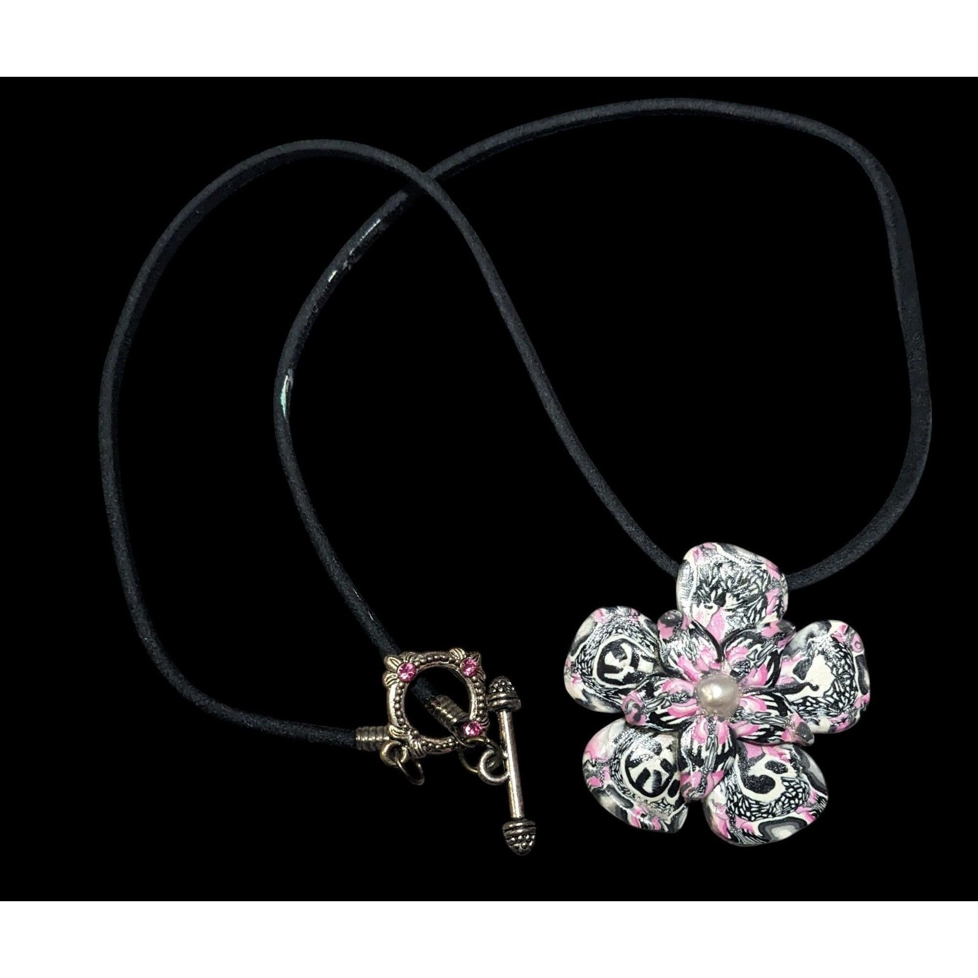 Other Handmade Pink White And Black Polymer Clay Floral Pendant Ne Size ONE SIZE - 1 Thumbnail