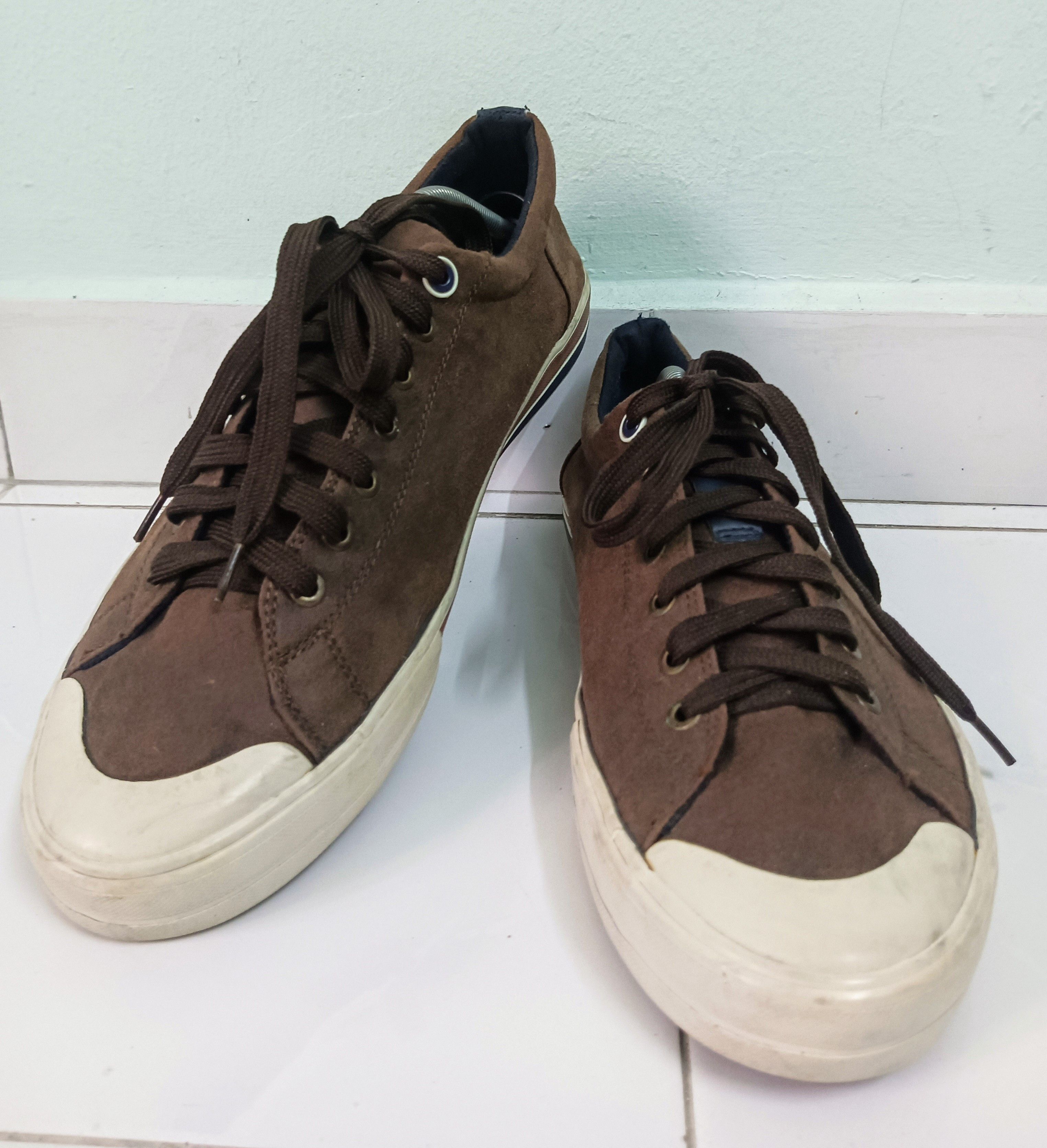 Tommy Hilfiger Tommy Hilfiger Men’s Reno2 Sneaker Canvas Brown Shoe Size US 11 / EU 44 - 1 Thumbnail