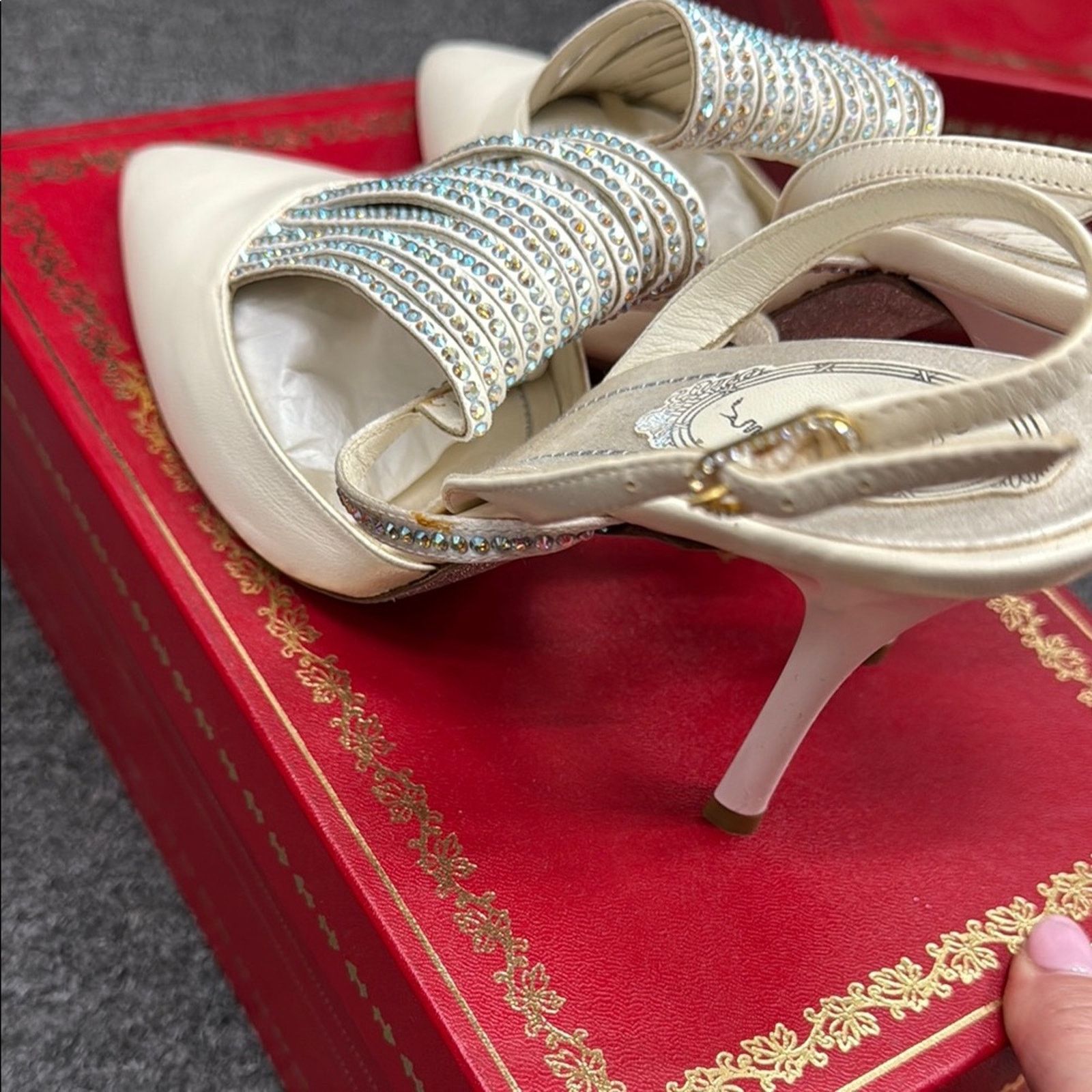 Rene Caovilla NWT Rene Caovilla Cream and Silver Womens Shoes Size 37 US 7 Size US 7 / IT 37 - 6 Thumbnail