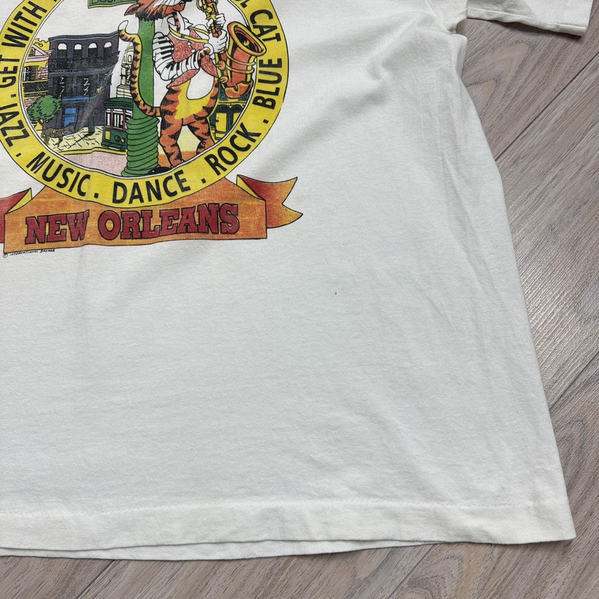 Band Tees Vintage 90s Single Stitch French Quarter New Orleans T-shirt Size US XL / EU 56 / 4 - 7 Thumbnail