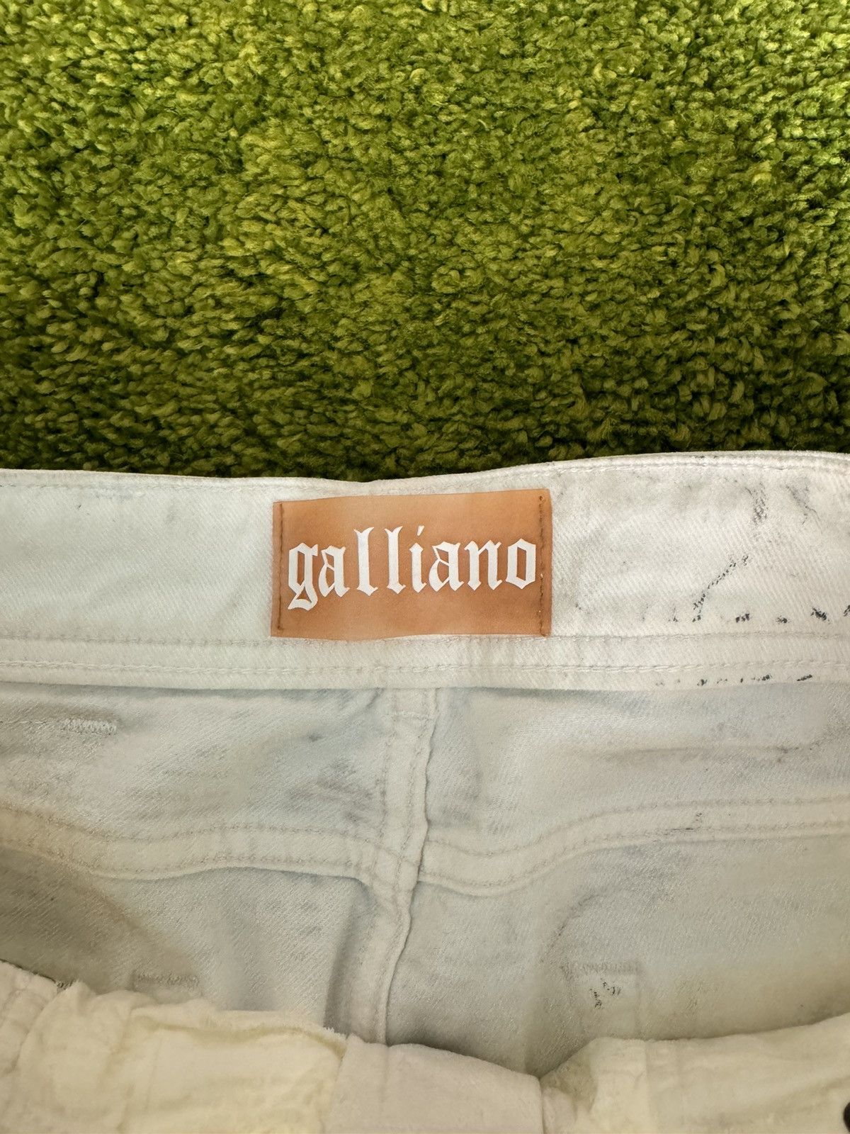 John Galliano Galliano 2000s archive newspaper gazette jeans denim Y2K vtg Size 26" / US 2 / IT 38 - 3 Thumbnail