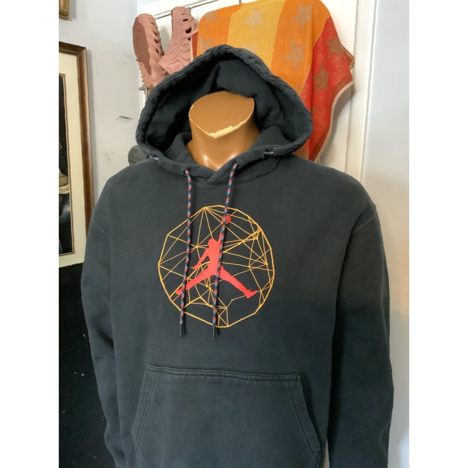 Jordan Brand Air Jordan Nike Jumpman 23 Black Graphic Pullover Sweatshirt Retro Hoodie Sz. L Mens Hoodie Pullover Black Retro Nike Jordan Jumpman 23 Size US L / EU 52-54 / 3 - 8 Thumbnail