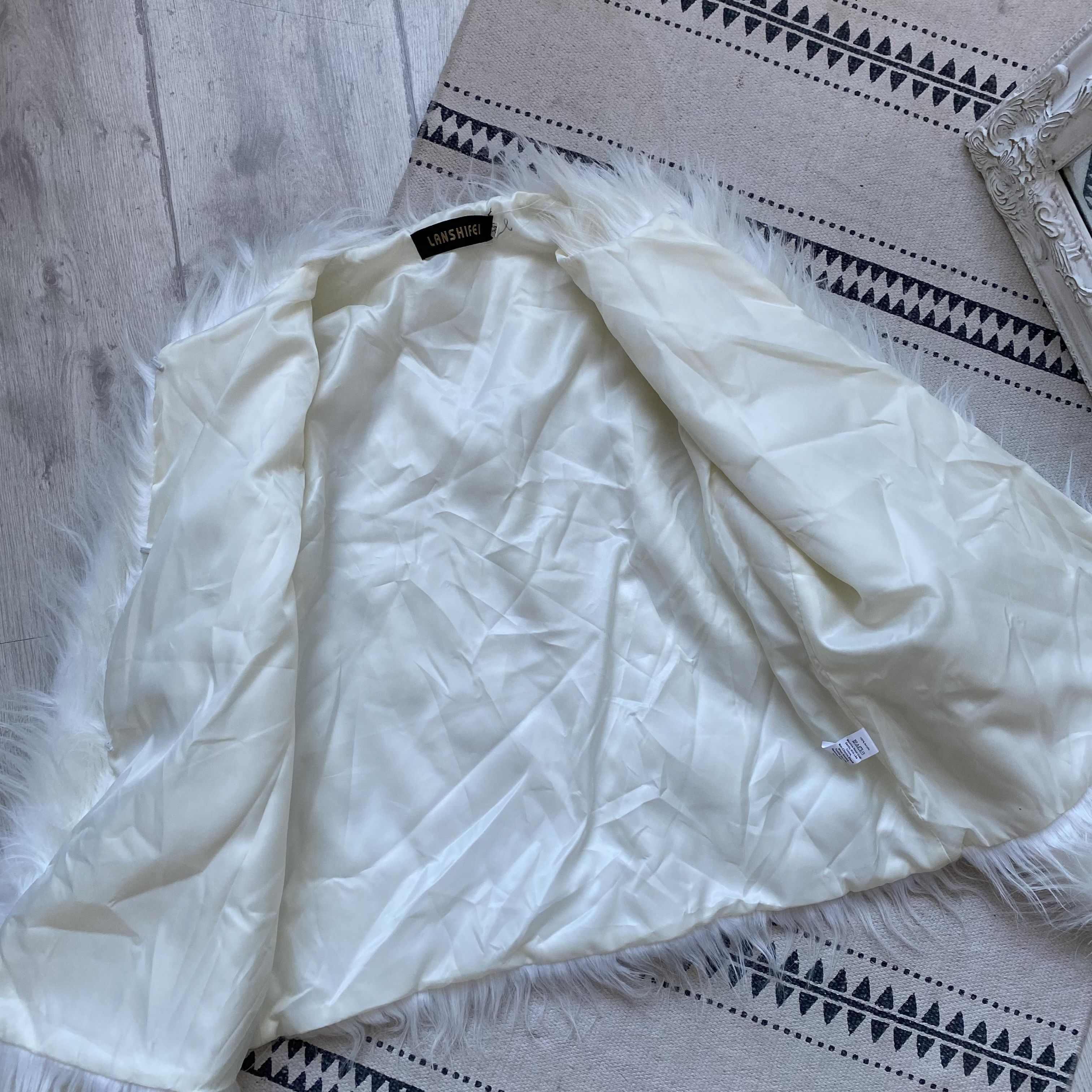 Beauty Beast Y2K Japanese Faux Fur Light Jacket Fluffy Afgan Penny Lane Size M / US 6-8 / IT 42-44 - 7 Thumbnail