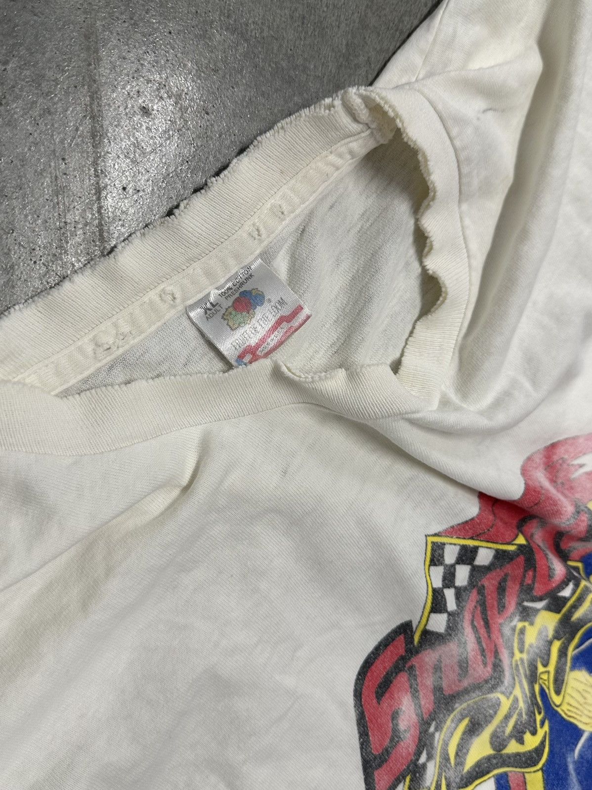 Fruit Of The Loom Vintage Thrashed Snap-On Tee Size US XL / EU 56 / 4 - 5 Thumbnail