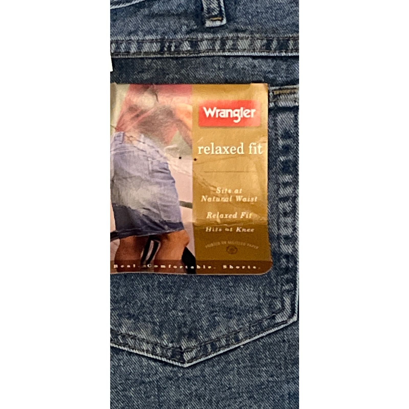 Wrangler Wrangler Men's Relaxed Fit Denim Short - Size: 42 - Blue NEW Size US 42 / EU 58 - 3 Thumbnail