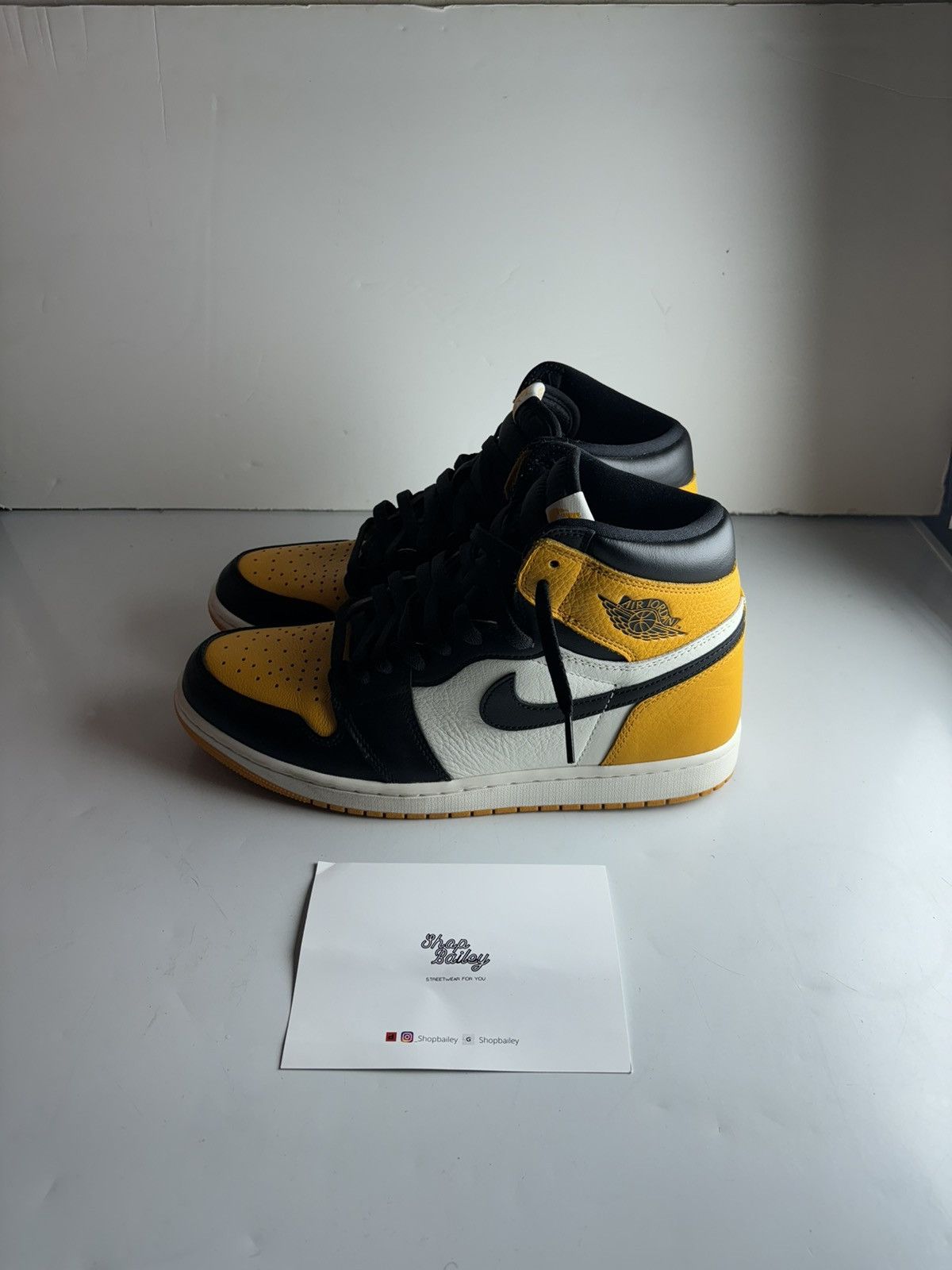 Jordan Brand Jordan 1 Reto High OG Taxi Size US 11.5 / EU 44-45 - 1 Thumbnail