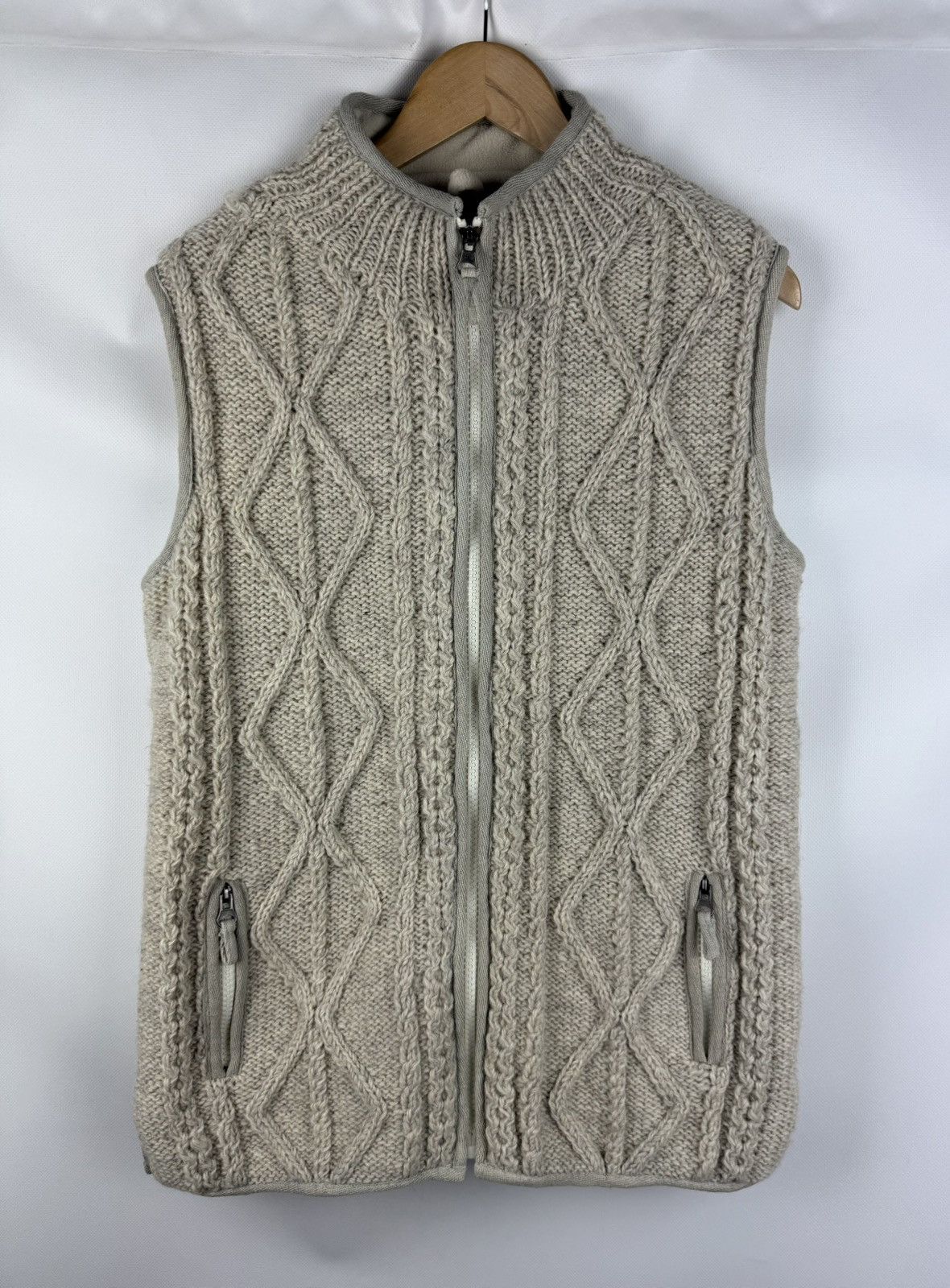 Handmade Pachamama Men’s Wool Cable Knit Handmade Vest Waistcoat Size US M / EU 48-50 / 2 - 1 Thumbnail