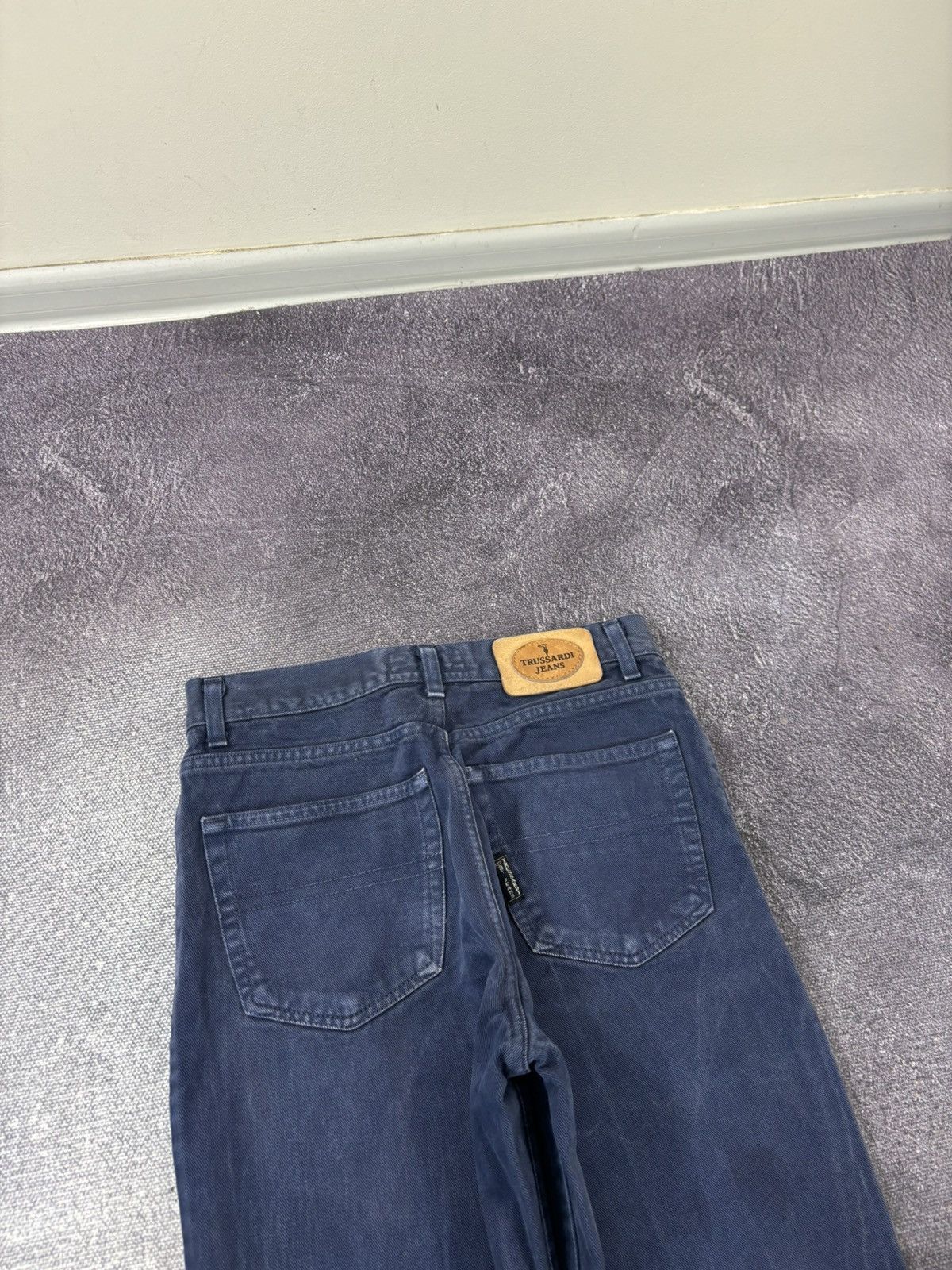 Trussardi Vintage 90s Trussardi Women’s Navy Straight Fit Denim Jeans Size 34" / US 12 / IT 48 - 17 Thumbnail