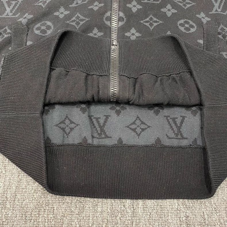 Louis Vuitton Louis Vuitton Black presbyopic jacket with graffiti logo j Size US M / EU 48-50 / 2 - 9 Thumbnail