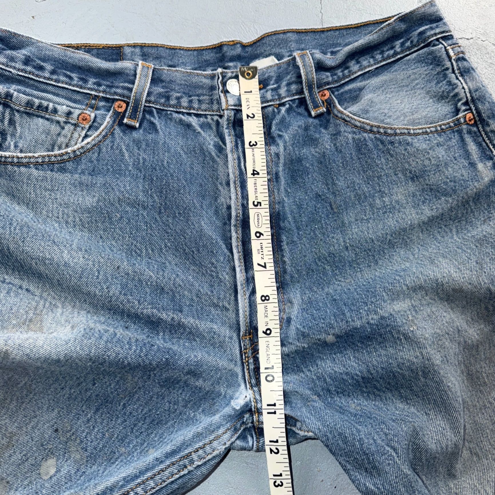 Levi's VINTAGE Levi's 501 Jeans Men Levi's 501 Series 5-Pocket Denim Blue Straight 90s 35x34 35x34 Regular Mens Jeans Size US 35 - 7 Thumbnail
