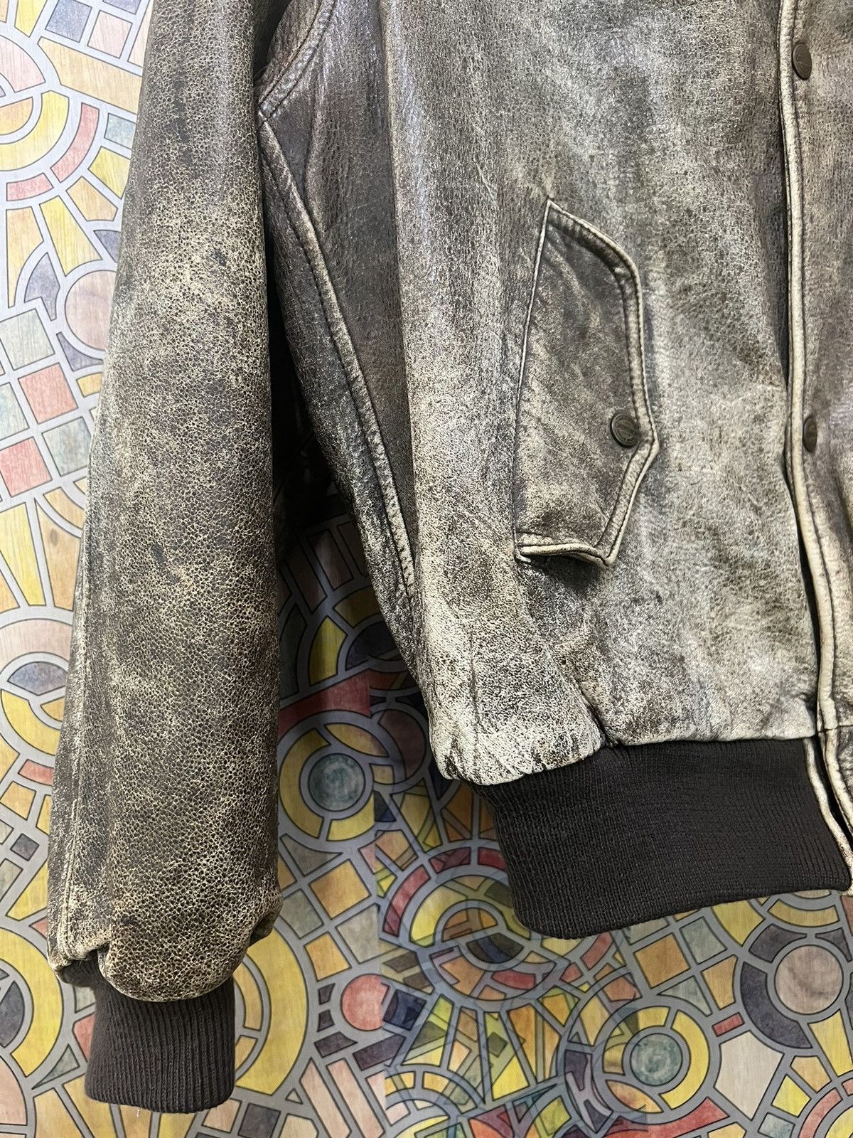 Chevignon Leather flight jacket CHEVIGNON ROLL AIRFLYTE. (GJ36) Size US M / EU 48-50 / 2 - 17 Thumbnail