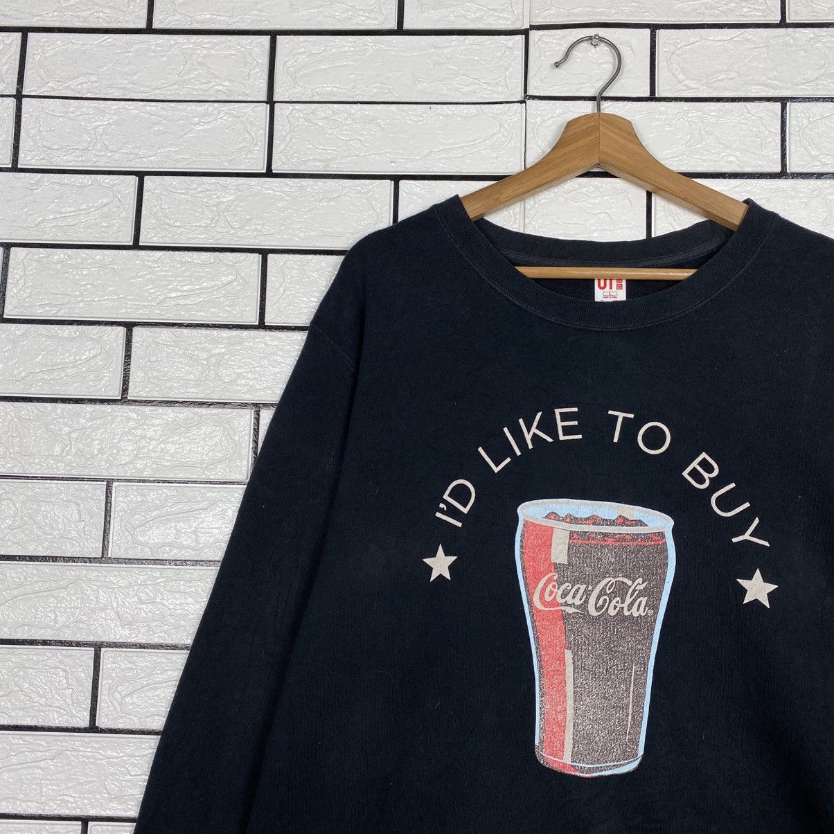 Japanese Brand Vintage Sweatshirt UT X Coca Cola Big Logo Size US L / EU 52-54 / 3 - 8 Thumbnail