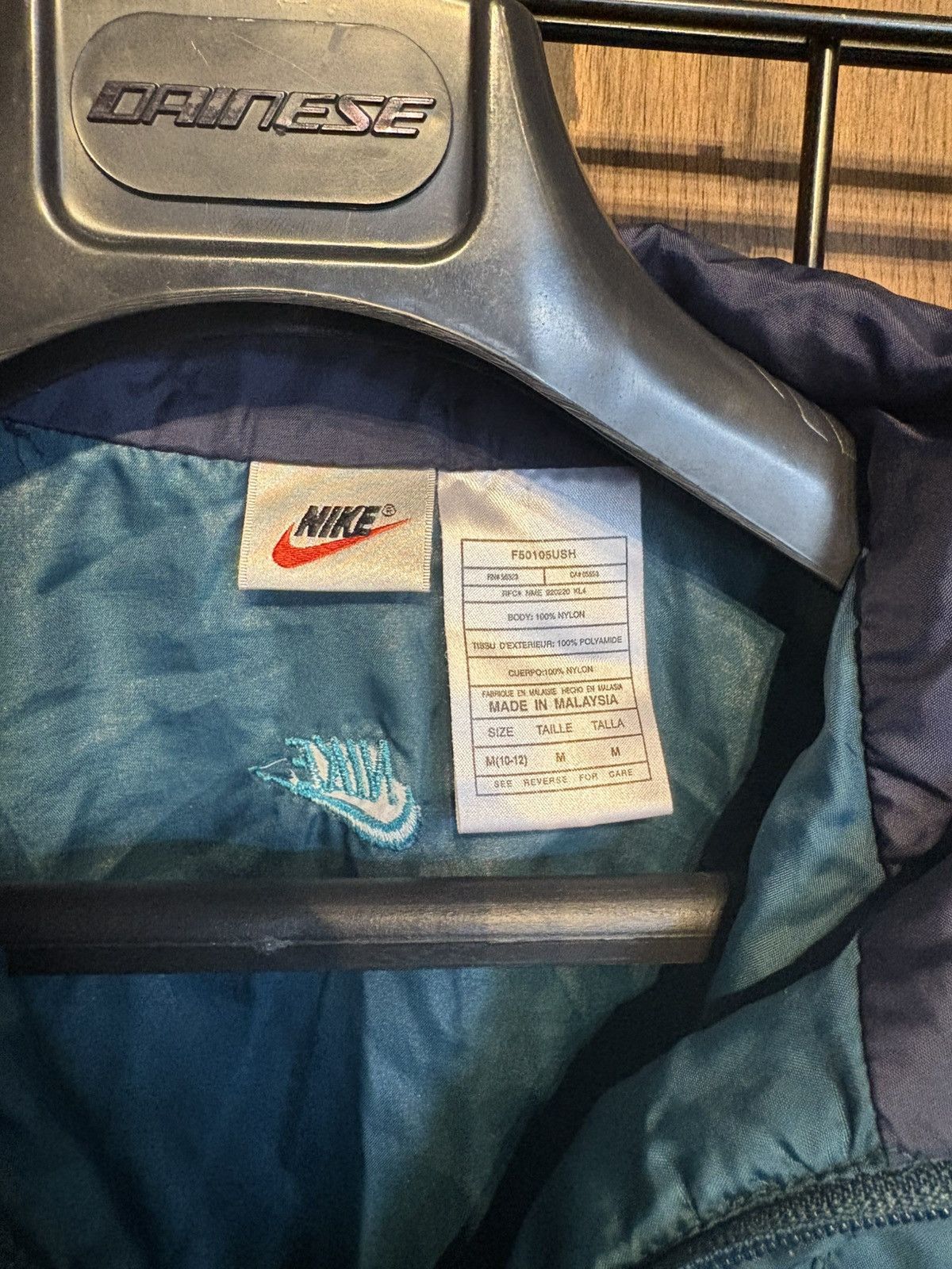 Nike Vintage 90s Nike Windbreaker Jacket Teal & Navy – Size M Size US M / EU 48-50 / 2 - 4 Thumbnail