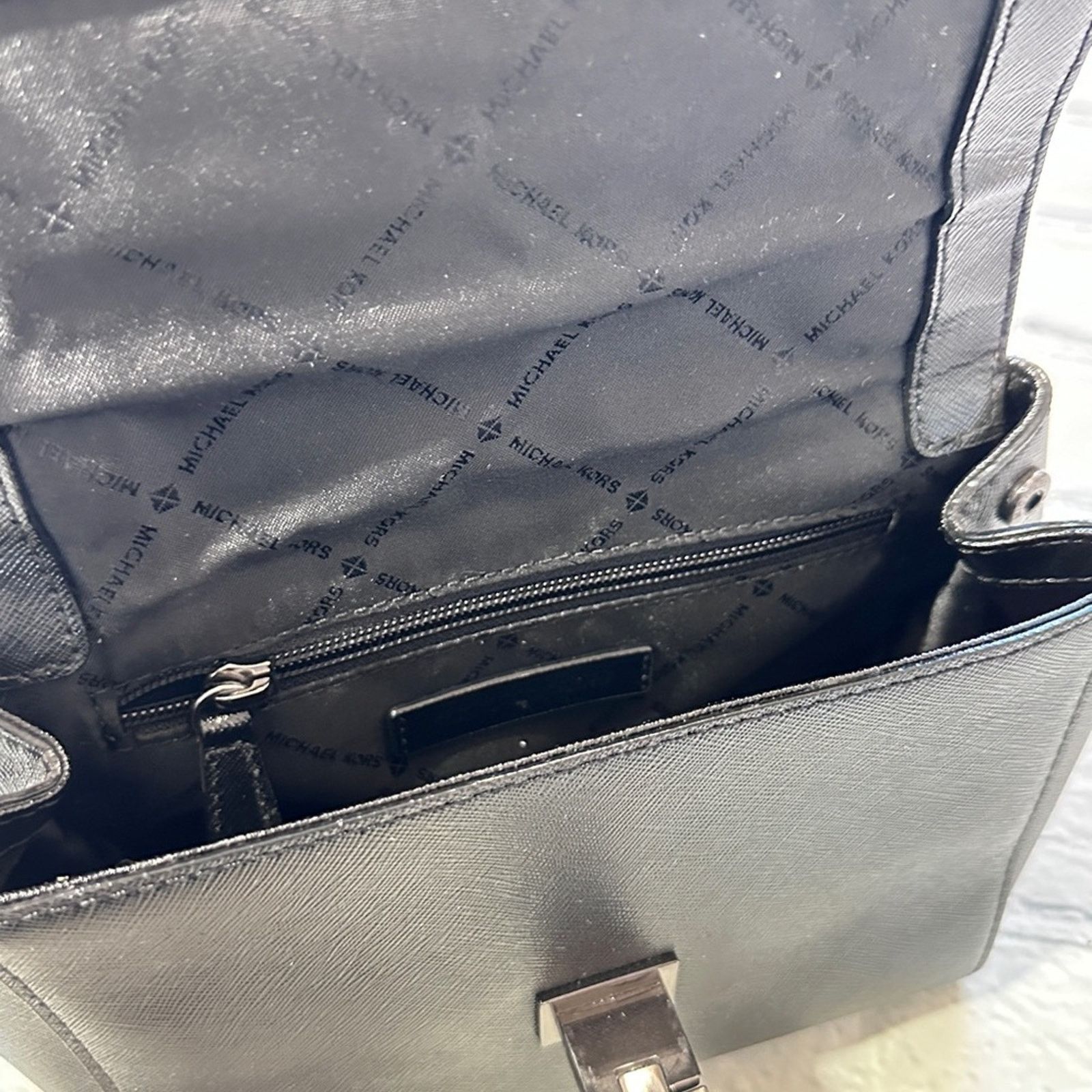 Michael Kors Michael Kors Tina Bow Jewel Leather Satchel in Black Size ONE SIZE - 8 Thumbnail