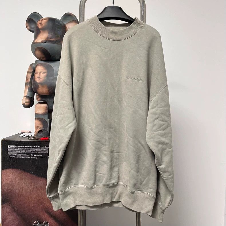 Balenciaga Balenciaga Embroidered Sweatshirt - dmc Size US XS / EU 42 / 0 - 1 Thumbnail