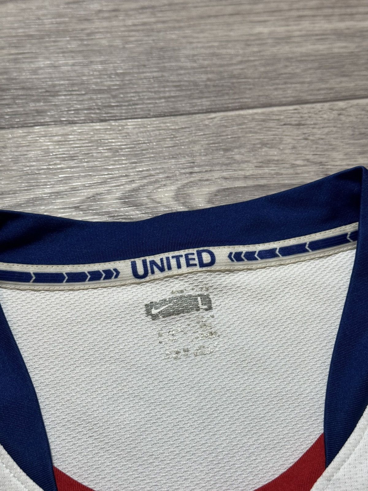 Vintage Vintage jersey Manchester United 08-10 Size US L / EU 52-54 / 3 - 3 Thumbnail