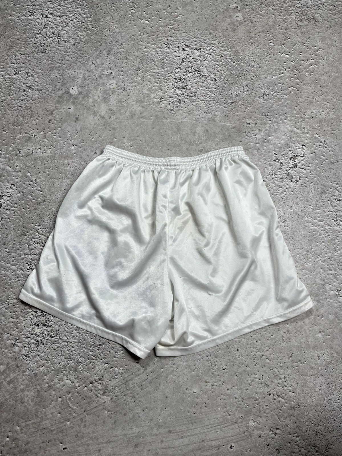 Adidas Adidas Vintage White Shiny Shorts with Purple Pattern Size US 26 / EU 42 - 8 Thumbnail