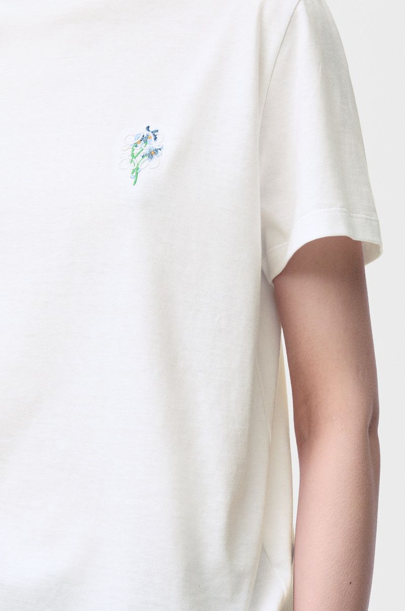 Loewe o1in1g0526 Relaxed Fit T-Shirt in White Size S / US 4 / IT 40 - 5 Thumbnail