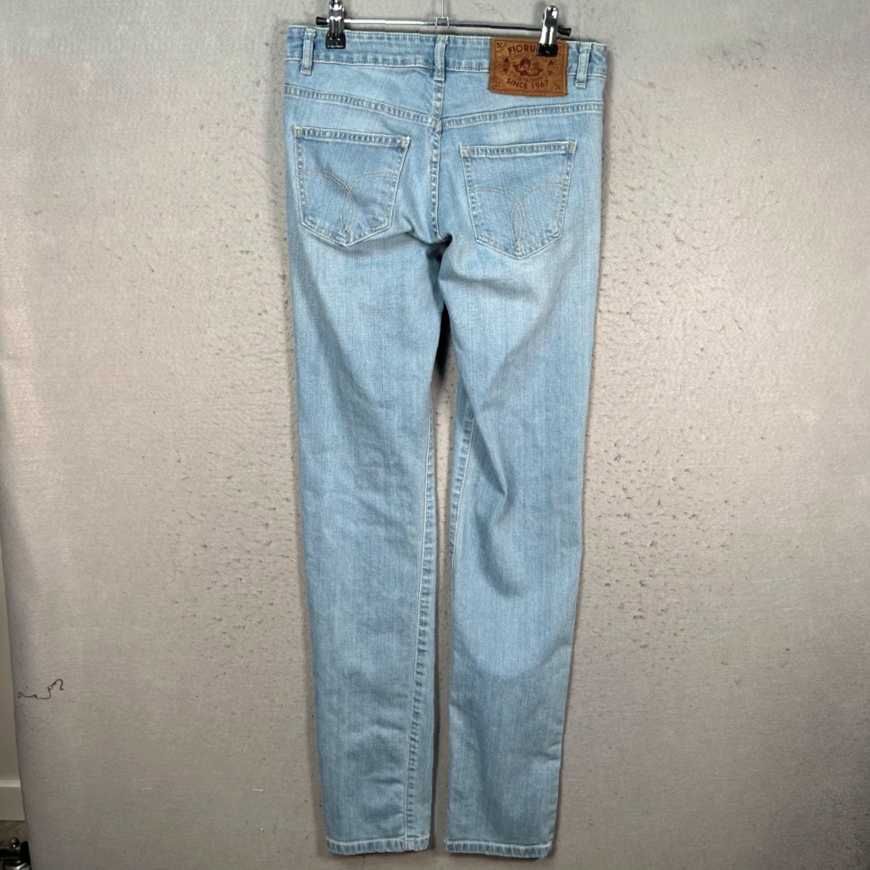 Fiorucci Fiorucci Jeans Skinny Blue Light Wash Stretch 28 Womens Slim 5-Pocket Denim Cotton Elastane Pocket Logo Adult Womens Visual NZ Size 28" / US 6 / IT 42 - 2 Thumbnail