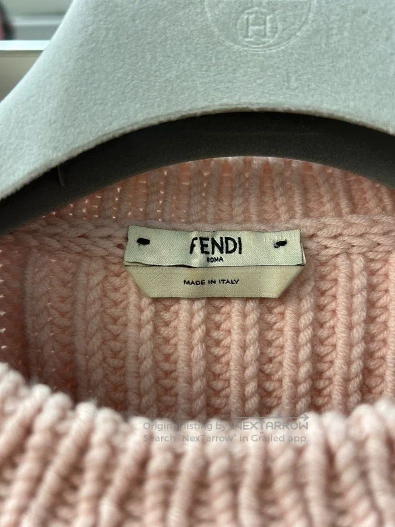 Fendi Fendi Cherry blossom pink bulky knit round neck 100% wool Size XXS / US 00 / IT 34 - 5 Thumbnail