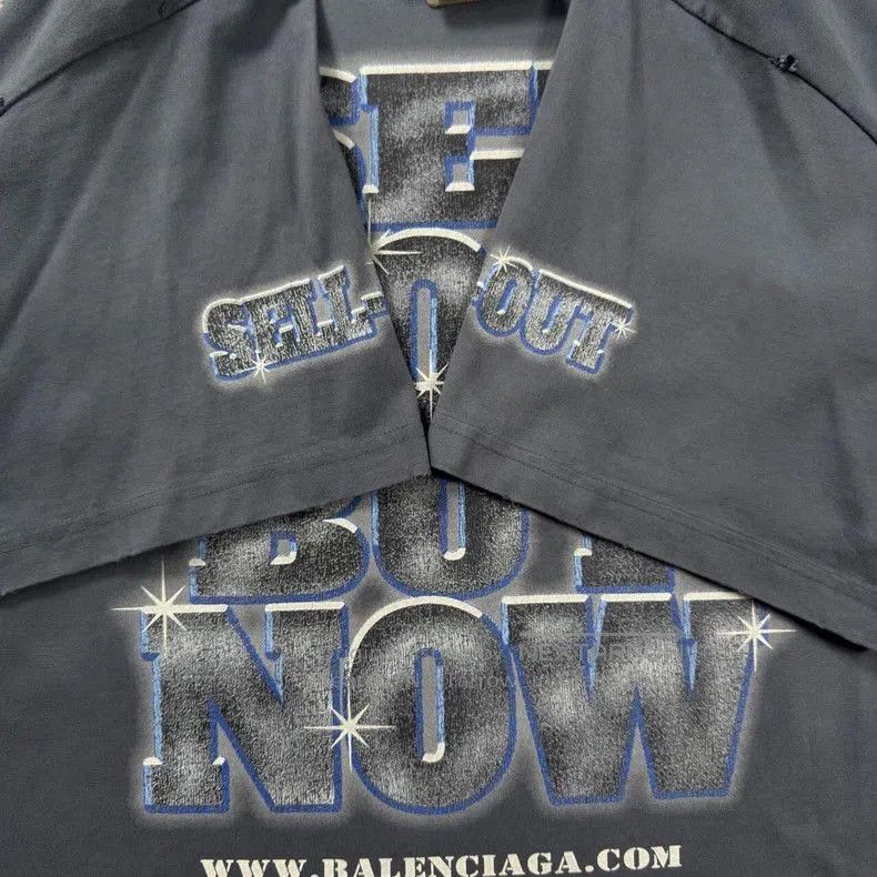 Balenciaga Balenciaga Blue Distressed Short Sleeve. Size US XL / EU 56 / 4 - 5 Thumbnail
