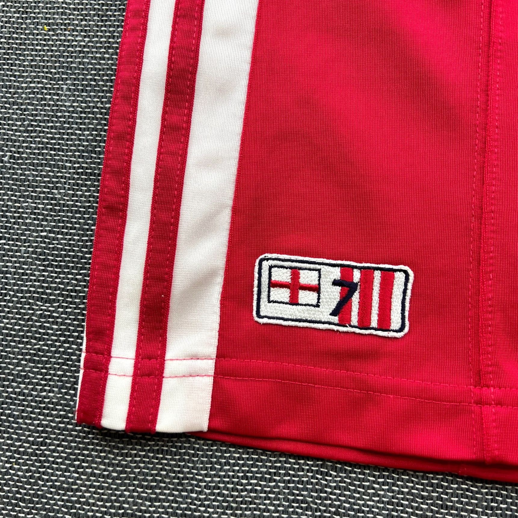 Adidas Adidas ENGLAND Womens Long Skirt Adidas Medium Red Tennis Track Field Shirt/Bottom? Size 40" / US 18 - 5 Thumbnail