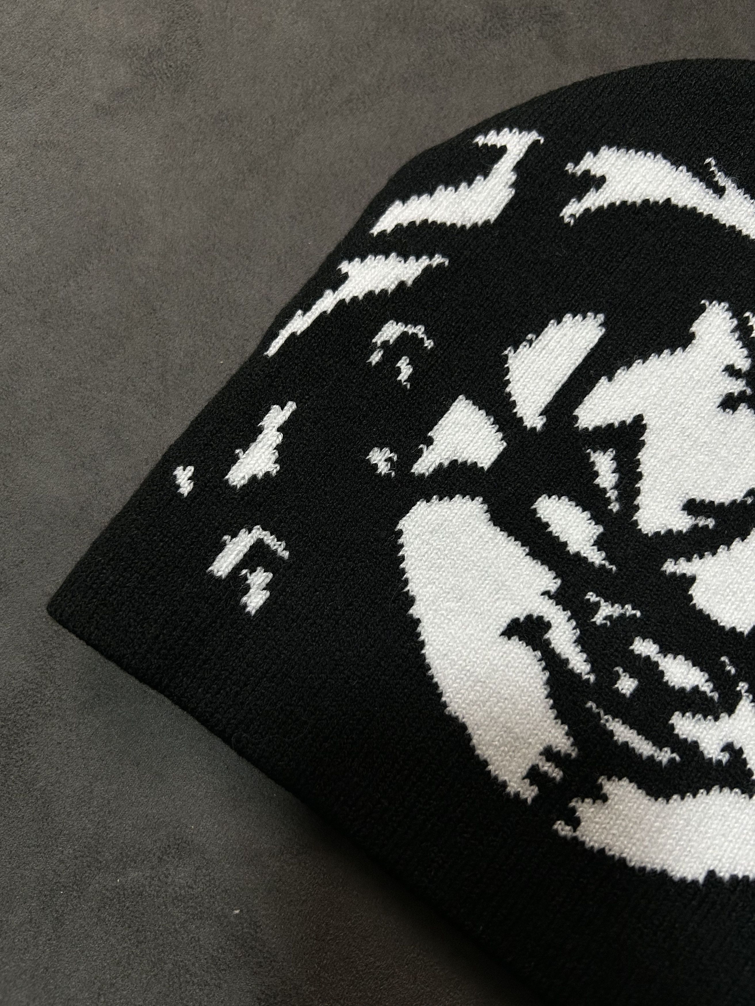 Japanese Brand Rare Chunky Graphic No Cuff Knit Black Beanie Hats OS Size ONE SIZE - 2 Thumbnail