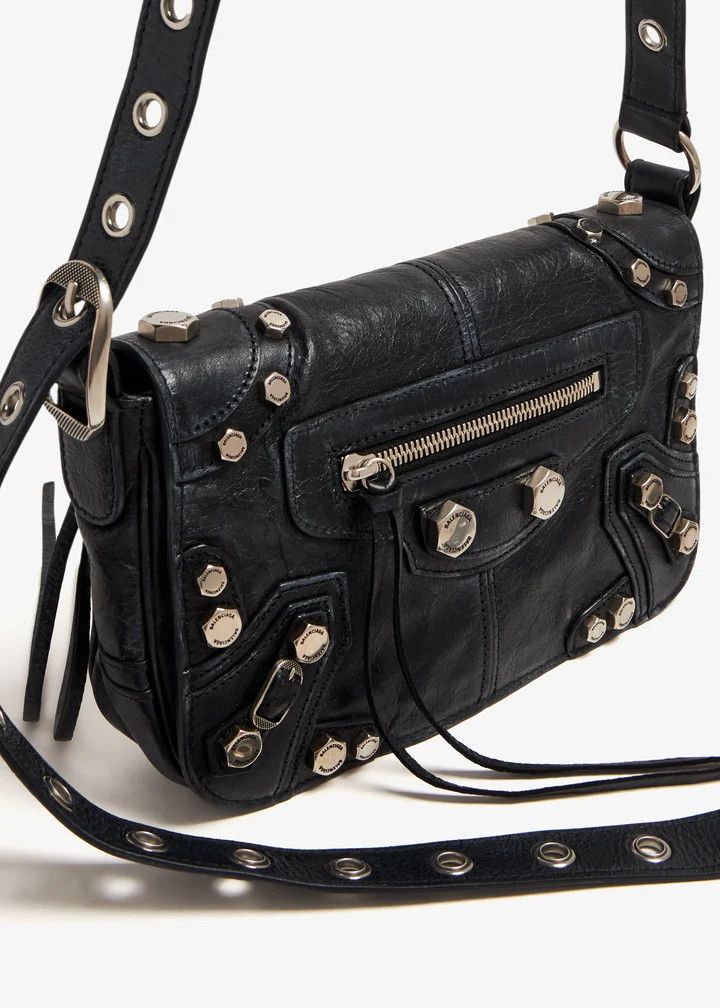 Balenciaga o1la1rc1a1225 Size: OS / Le Cagole XS Flap Bag in Black Size ONE SIZE - 2 Thumbnail