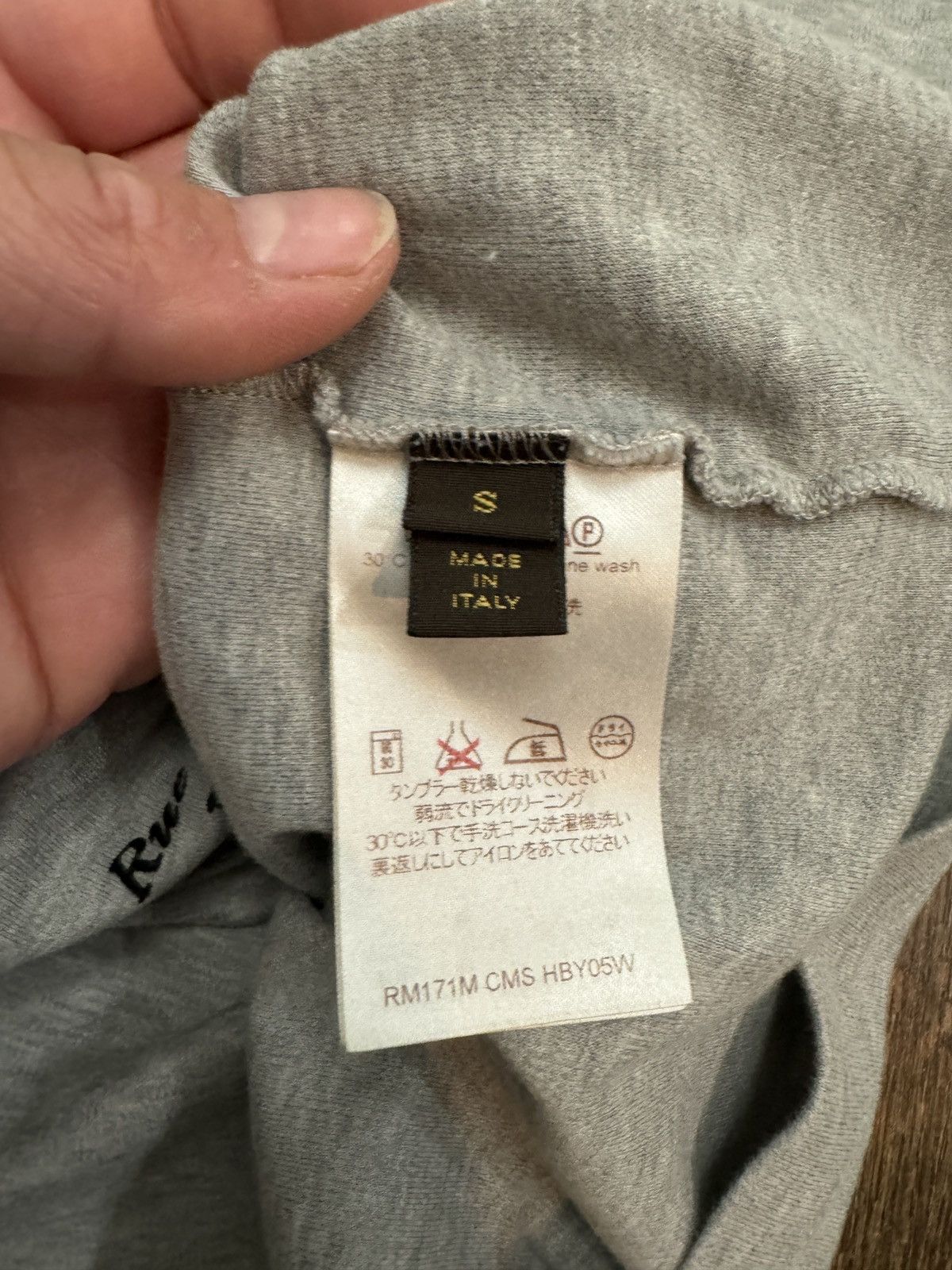 Louis Vuitton Louis Vuitton King of Trunk Makers Tee Shirt Size US S / EU 44-46 / 1 - 5 Thumbnail