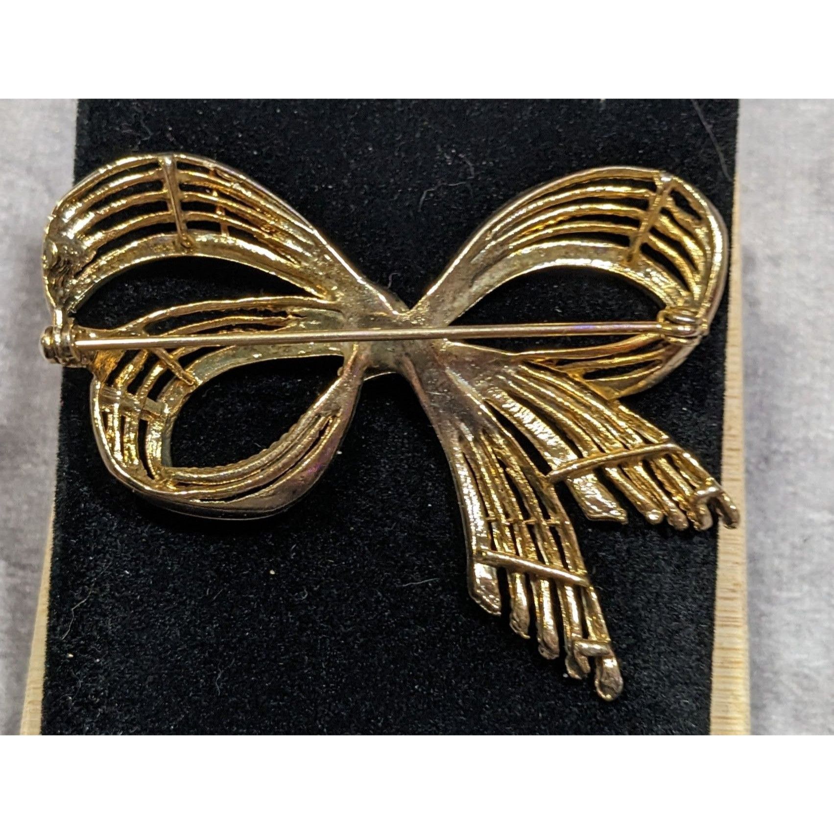 Other Vintage Glam Gold Tone Bow Shaped Brooch Size ONE SIZE - 4 Thumbnail